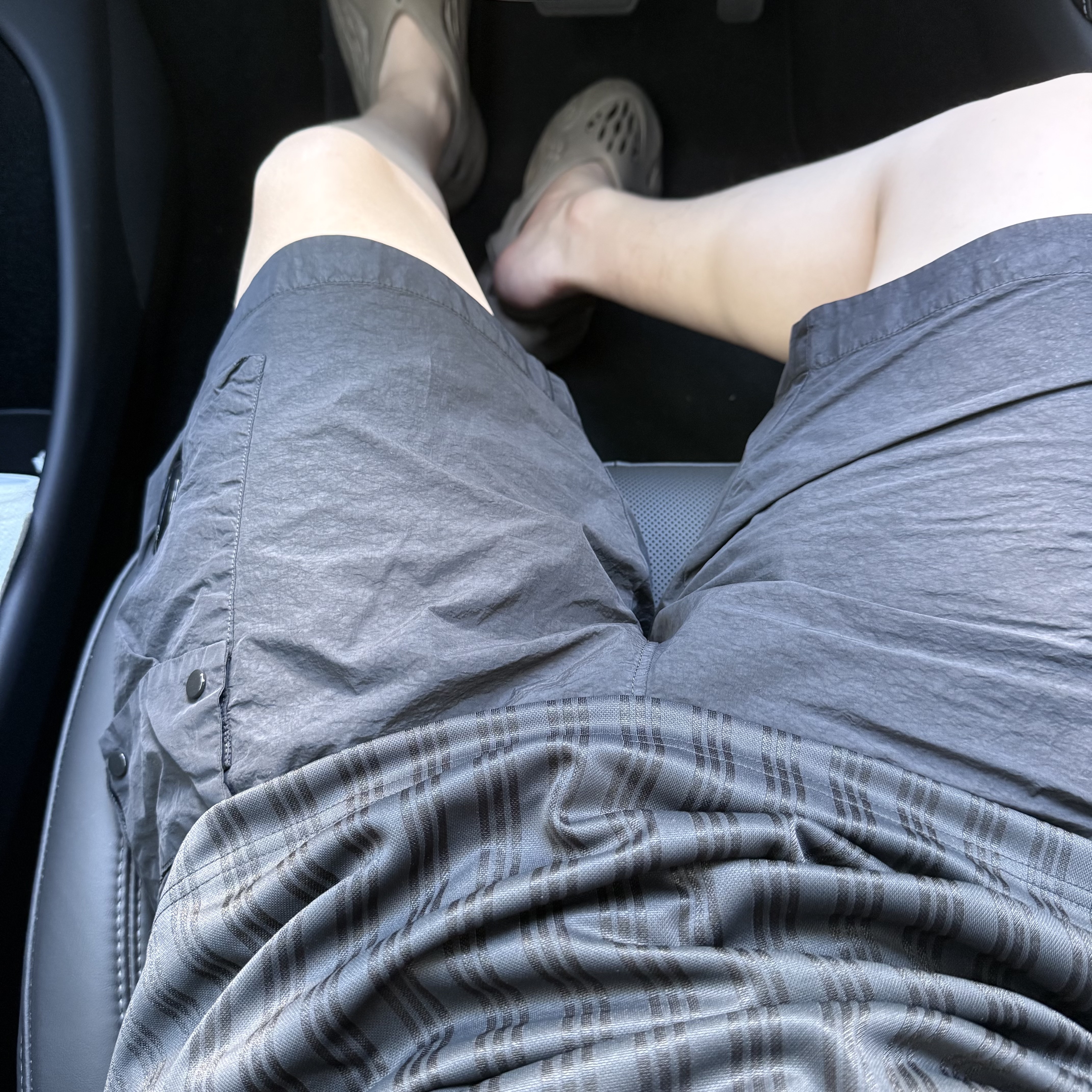 C.P. Company Flatt Nylon Lens Swim Shorts Black - 23SS, Adidas Yeezy Foam RNNR Stone Sage 착용 스타일 - 2