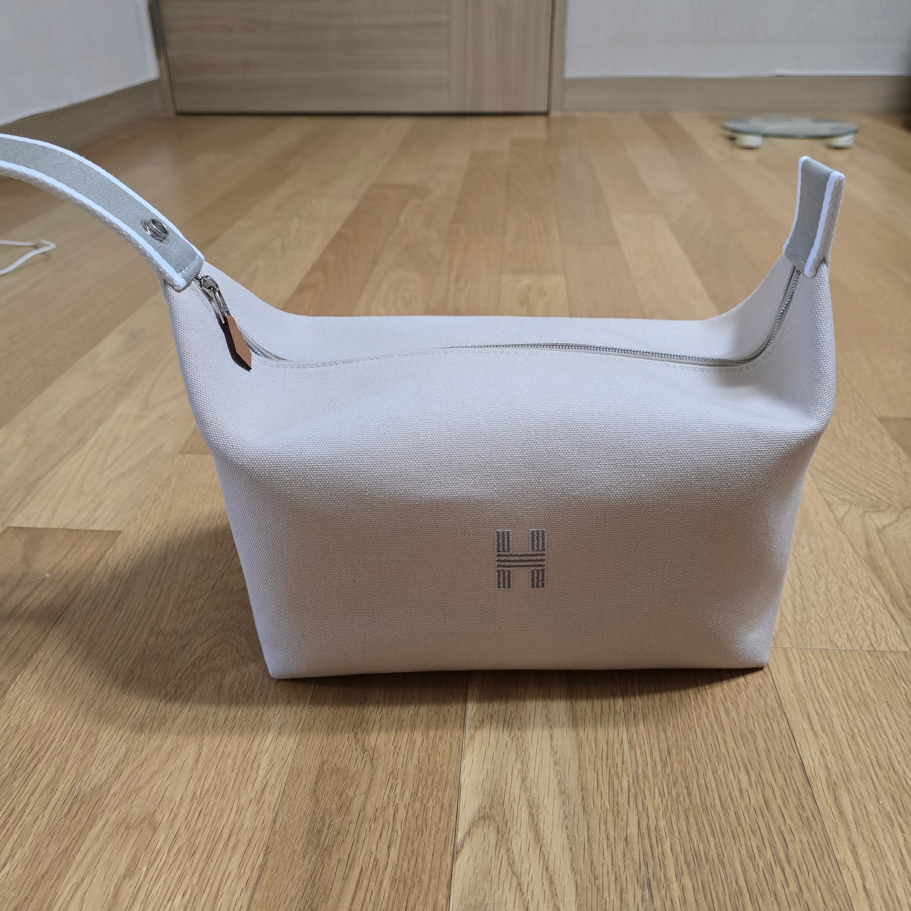 Hermes Large Bride-A-Brac Case Canvas & Naturel 착용 스타일 - 2