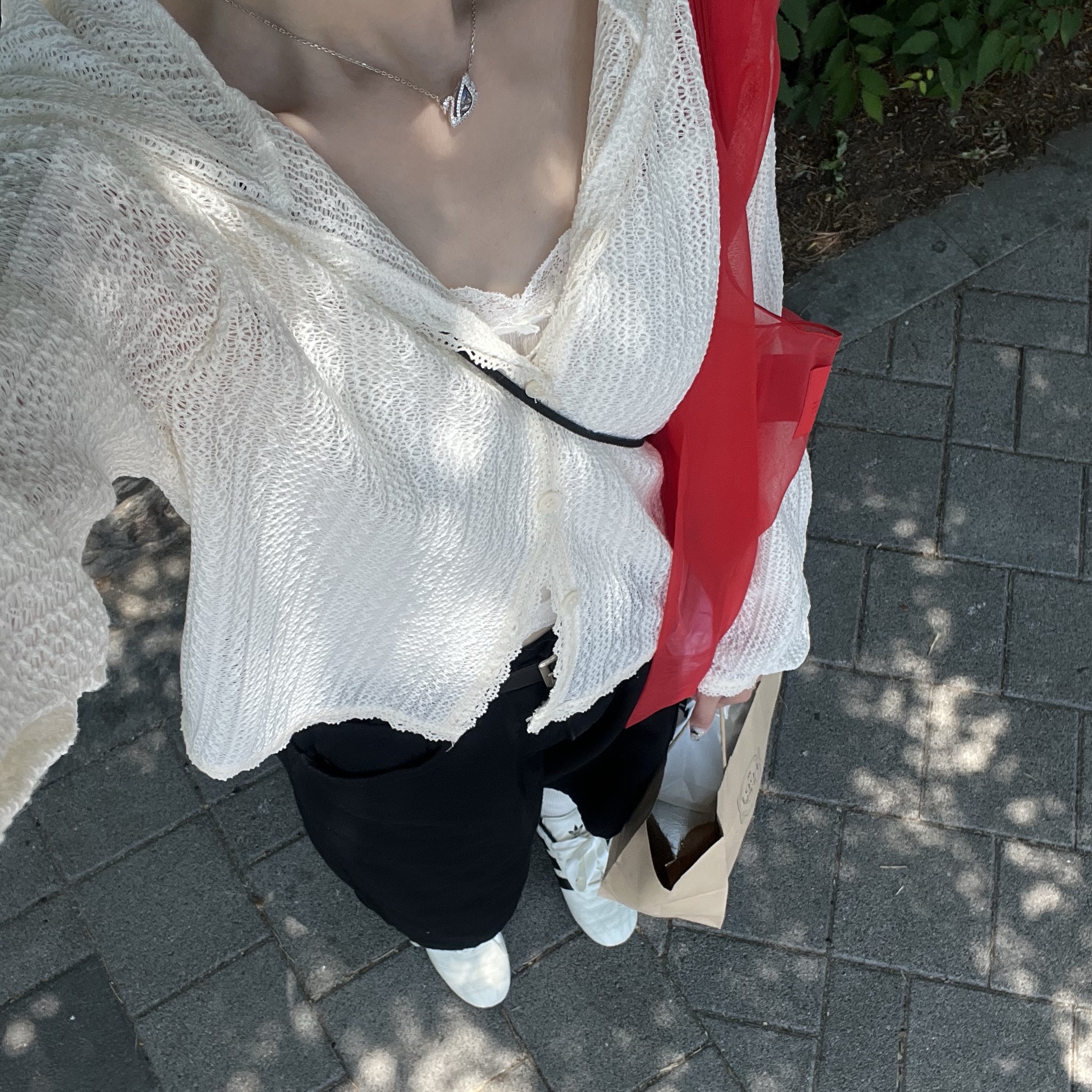 (W) Adidas Taekwondo Lace Off White Core Black, Sou Sou Canvas Soft Gamaguchi Bag Large Black (with 110cm Black Leather Strap) 착용 스타일 - 2