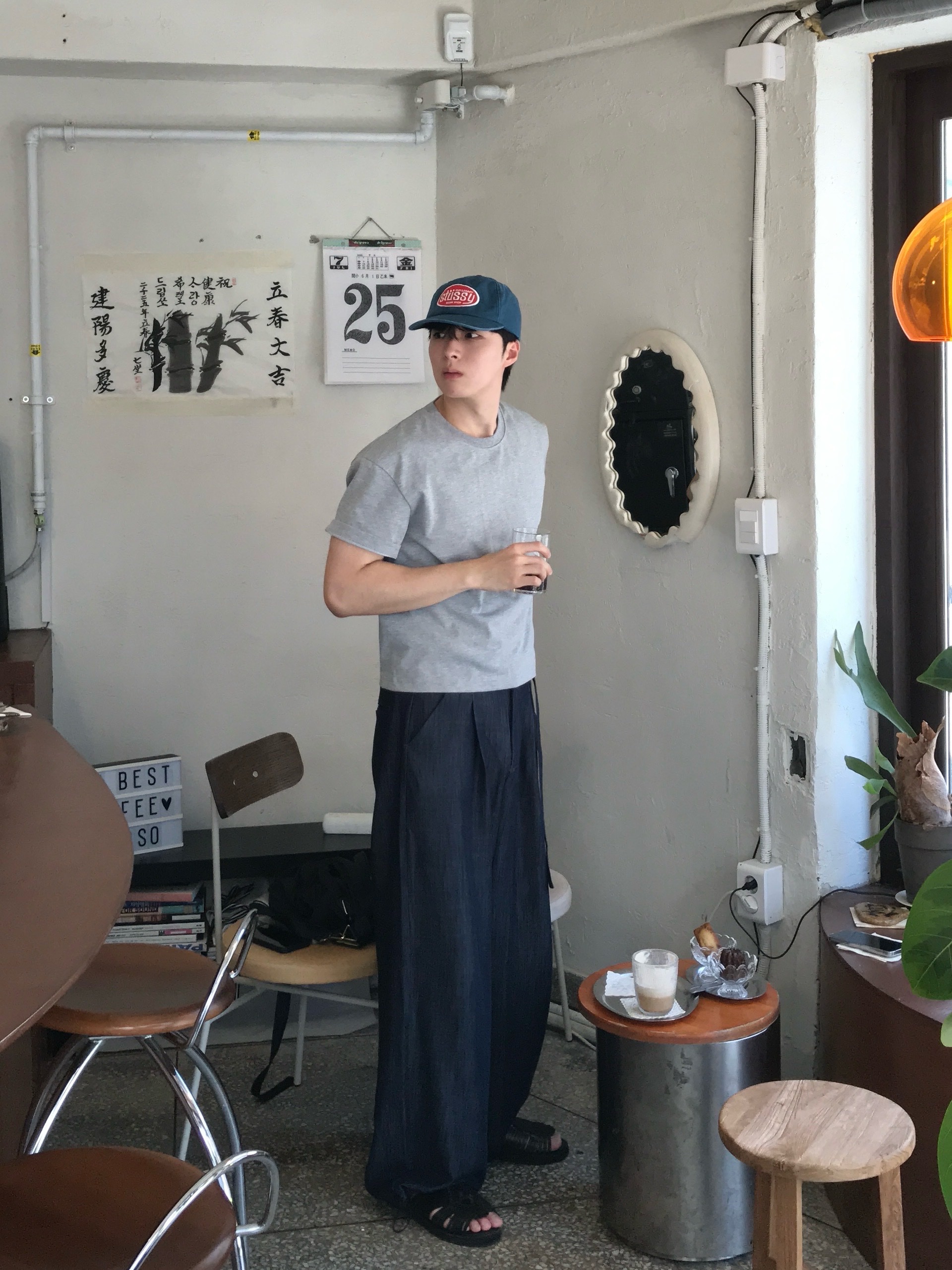 Stussy x Our Legacy Work Shop Mid-depth Cap Navy 착용 스타일 - 5