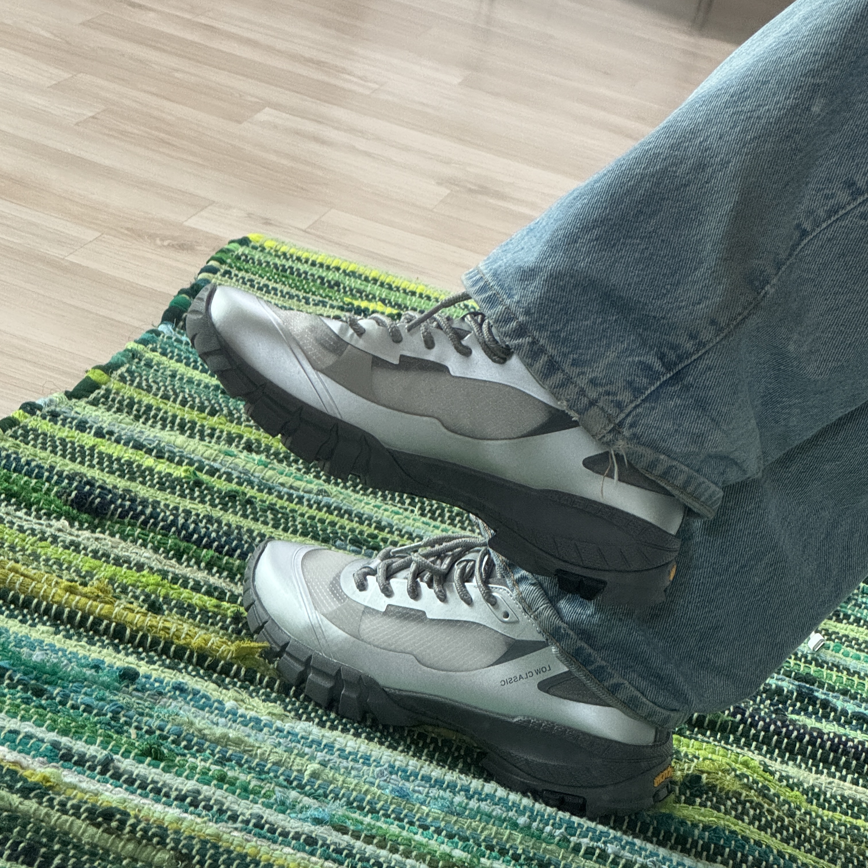 Low Classic T-1 Lc Vibram Sneakers Silver 착용 스타일 - 2