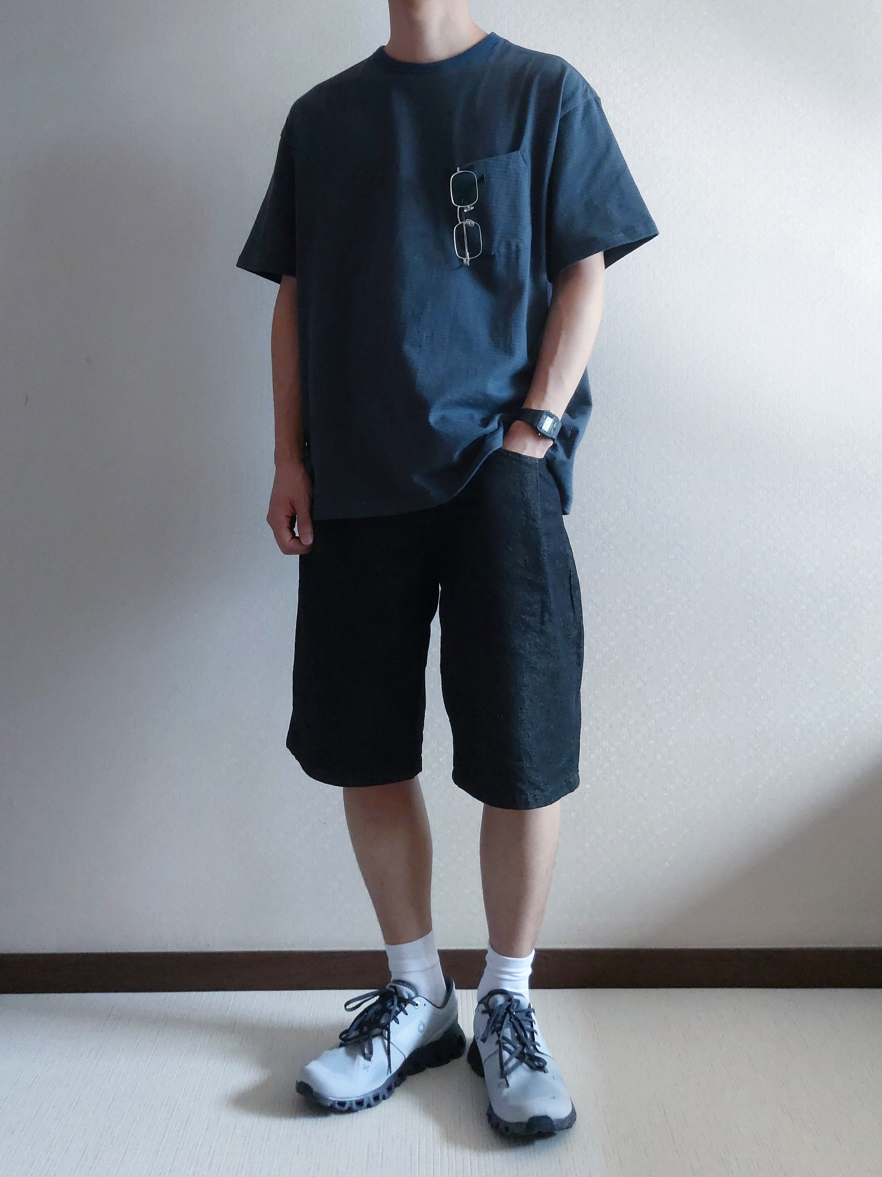 On Running Cloud X 3 Glacier Iron, Millo Archive Stripe Pocket T-Shirts Vintage Blue 착용 스타일