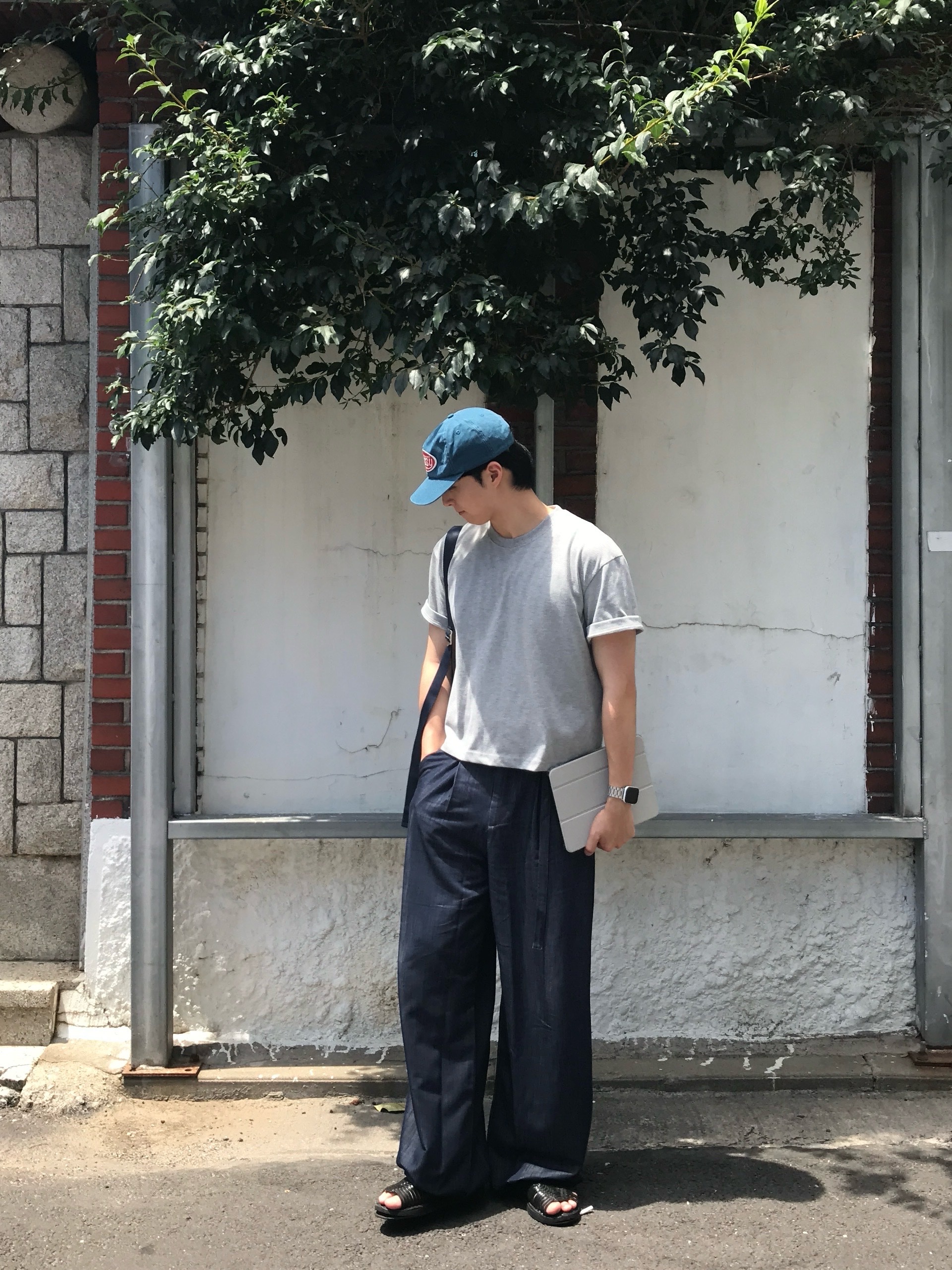 Stussy x Our Legacy Work Shop Mid-depth Cap Navy 착용 스타일 - 3