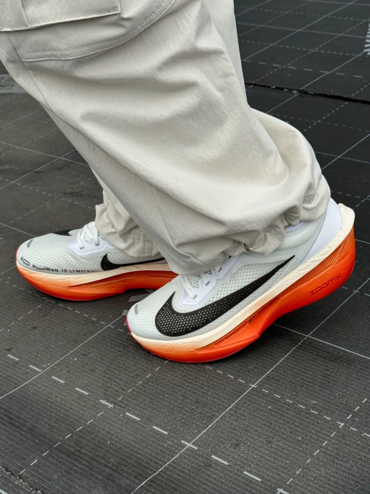 Nike Zoom Fly 6 Eliud Kipchoge 착용 스타일 - 3