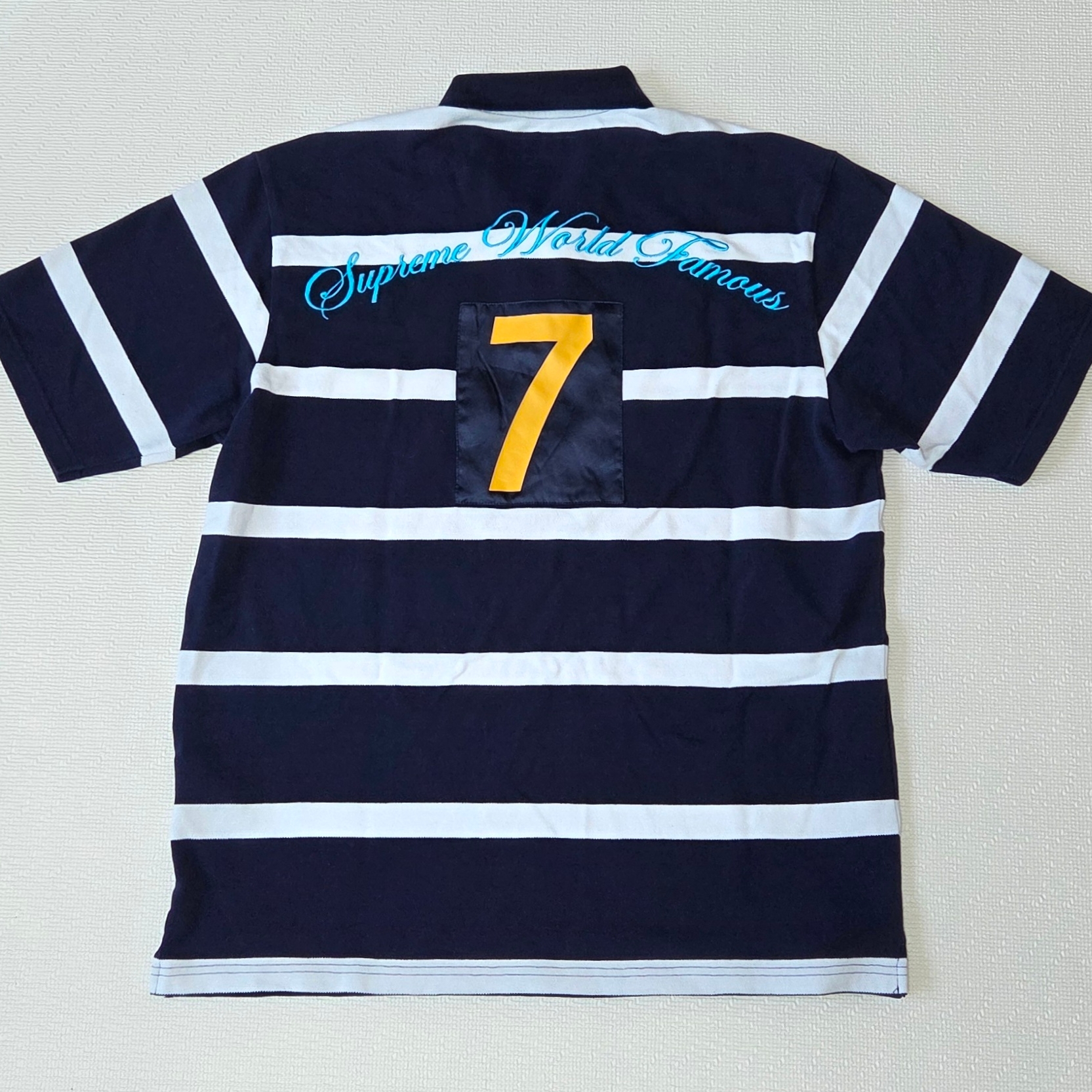 Supreme Cursive Polo Navy Stripe - 25SS 착용 스타일 - 2