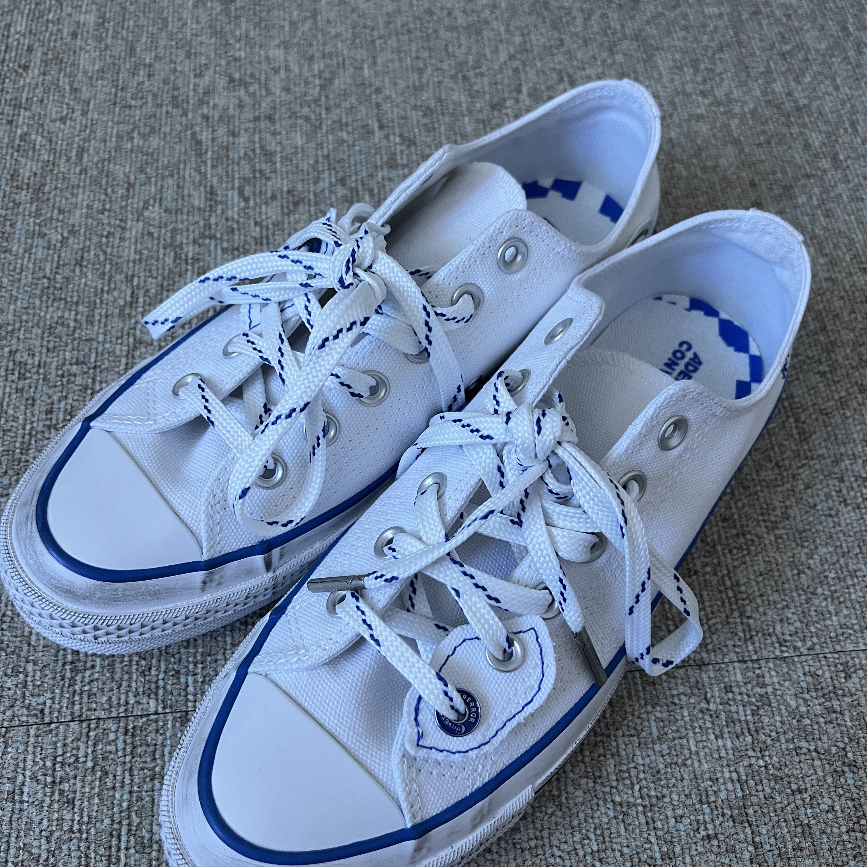 Converse x Ader Error Sig; Chuck 70 Low White Blue 착용 스타일 - 1