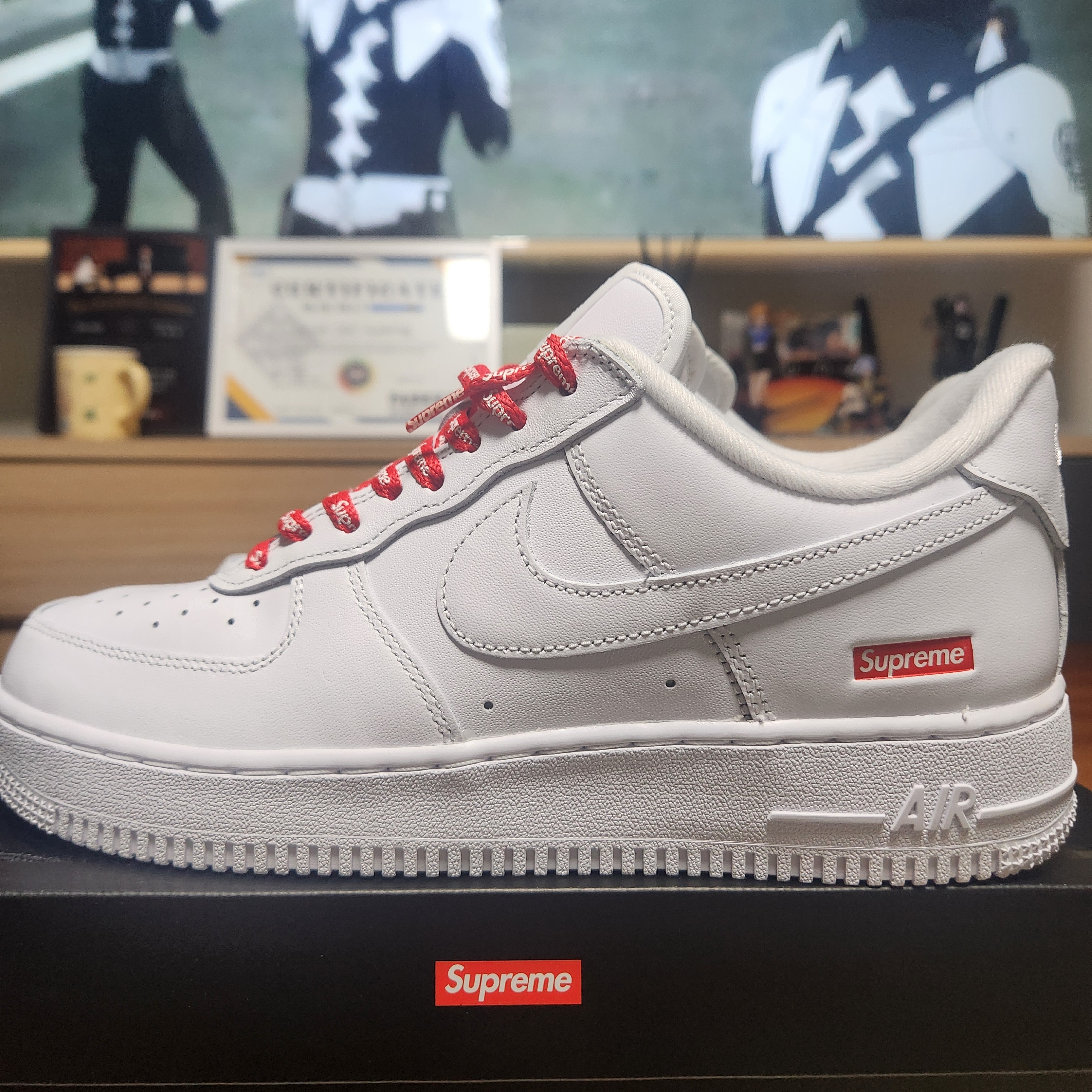 Nike x Supreme Air Force 1 Low White 착용 스타일 - 1