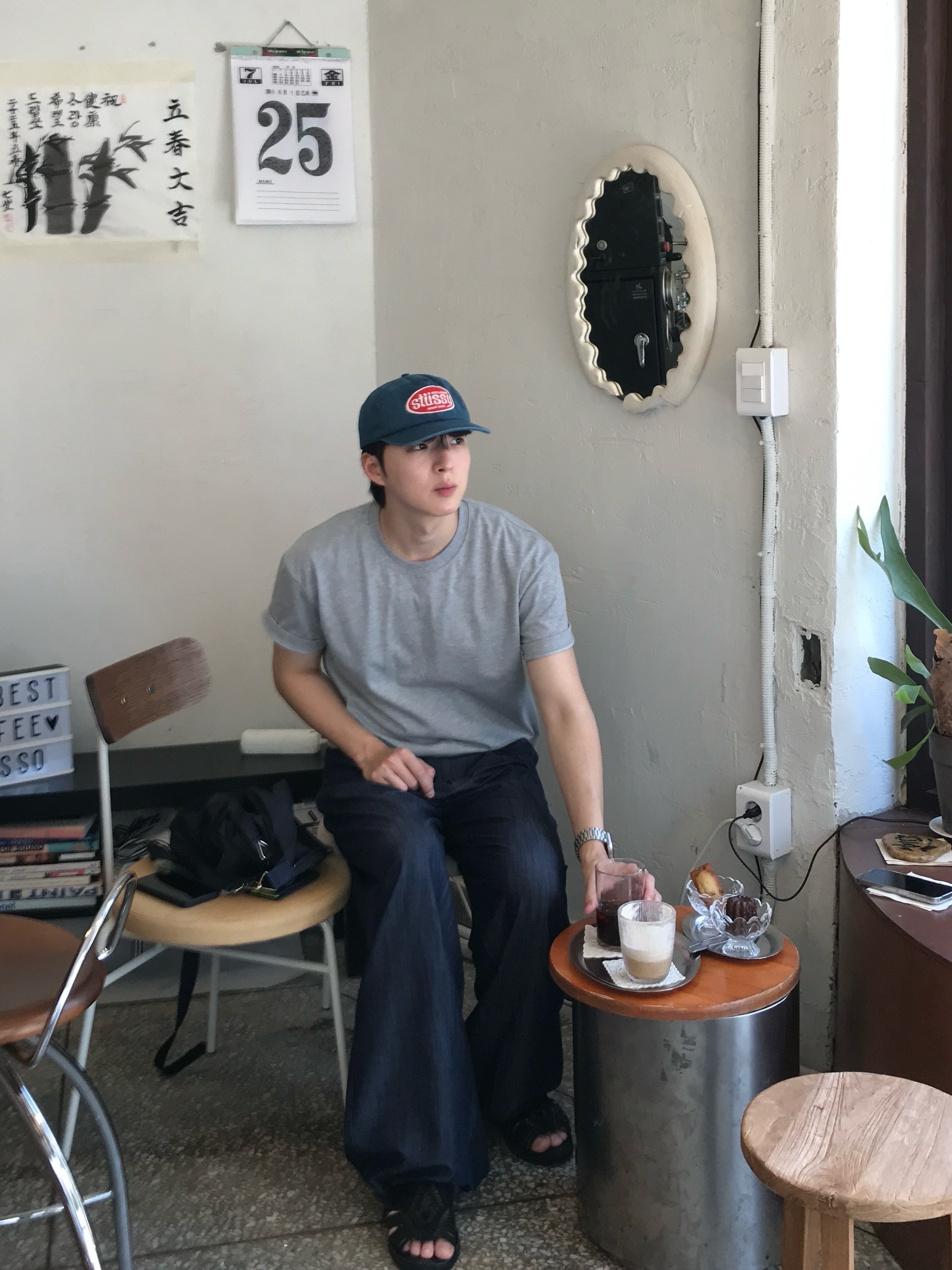 Stussy x Our Legacy Work Shop Mid-depth Cap Navy 착용 스타일 - 6