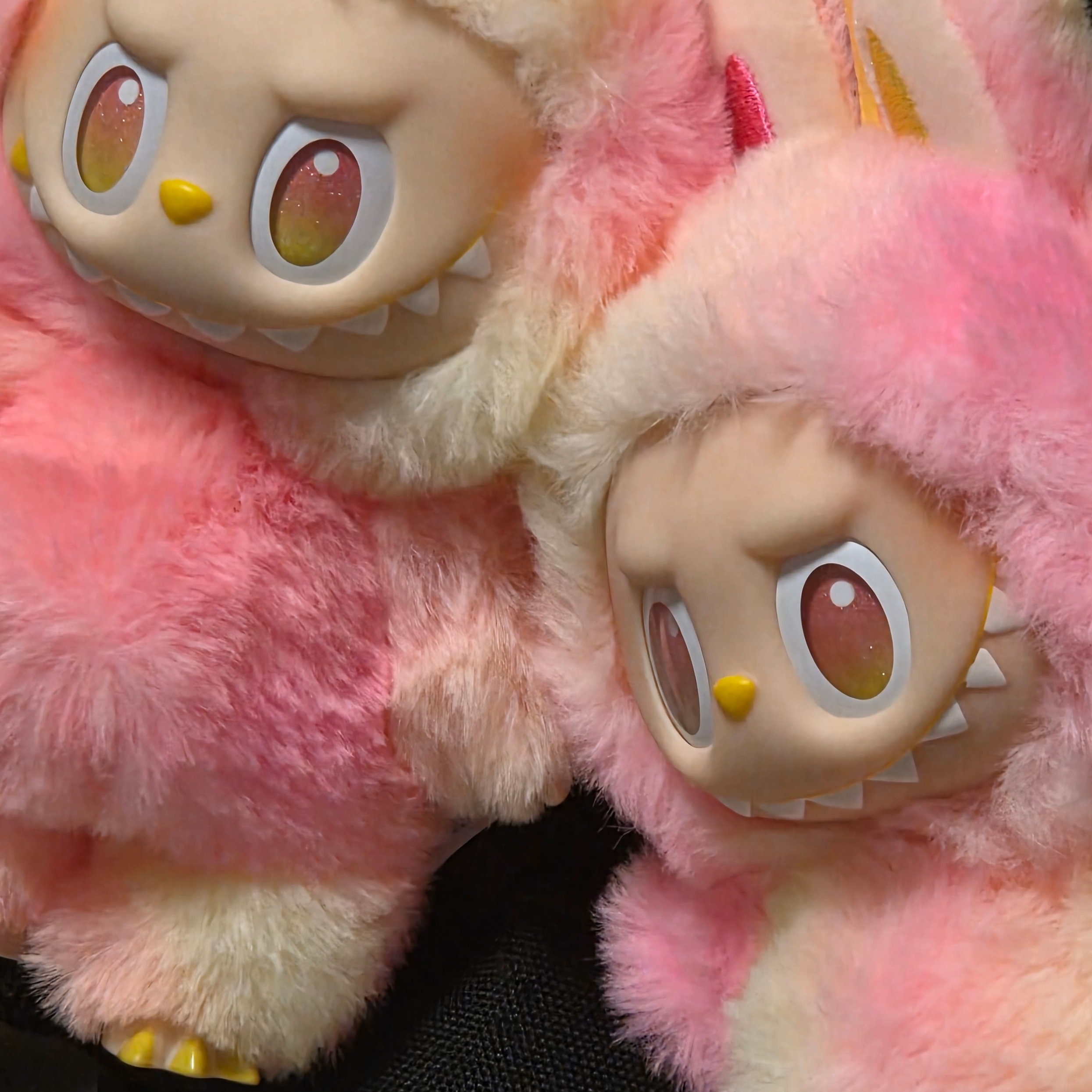 Pop Mart Labubu The Monsters Highlight Series Sealed Case (Bundle of 2/1 Blind Box) 착용 스타일 - 1