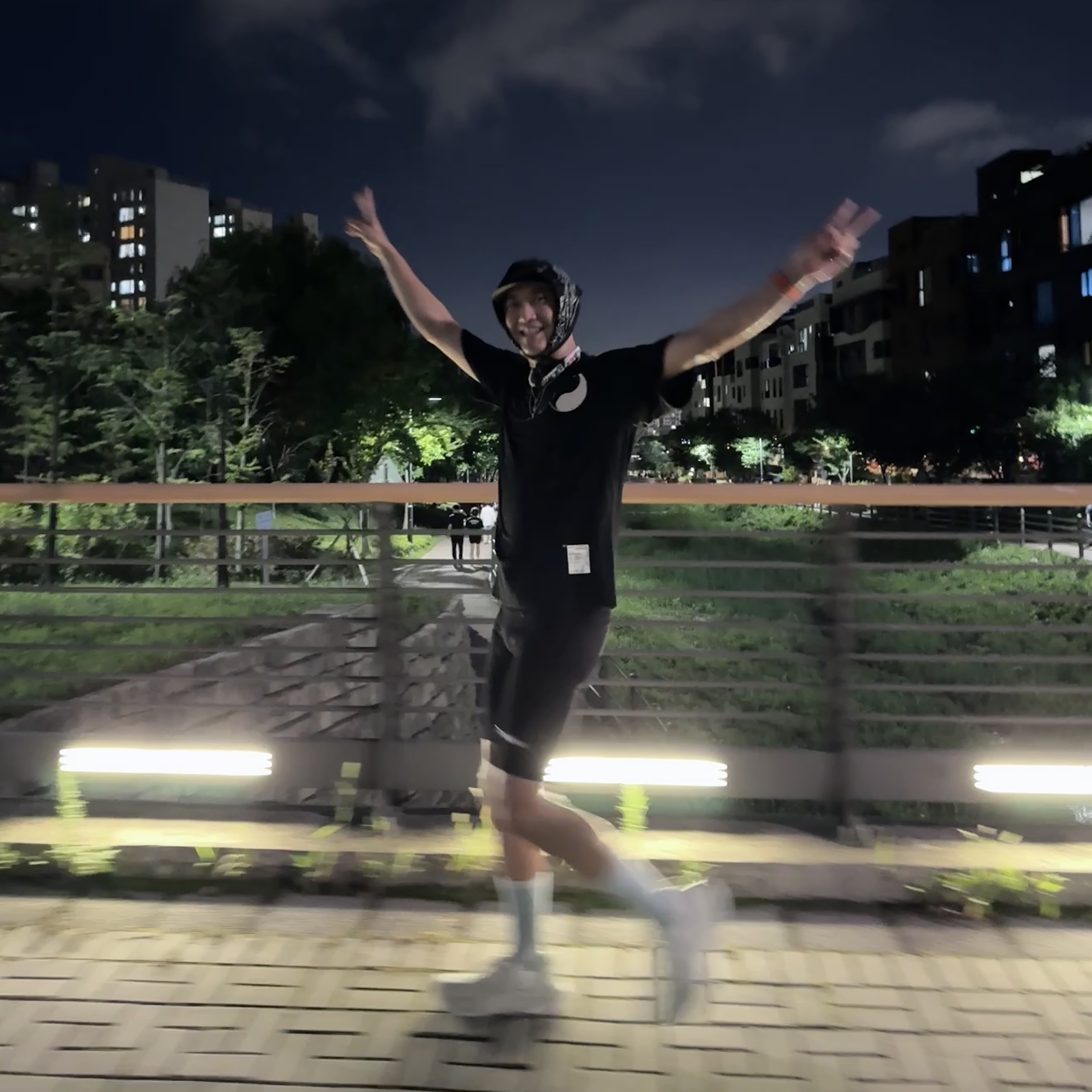 Asics Superblast 2 Bold Magenta Pink Glo, Nike Dri-Fit ADV Aeroswift Running Half Tights Black - Asia 착용 스타일 - 4
