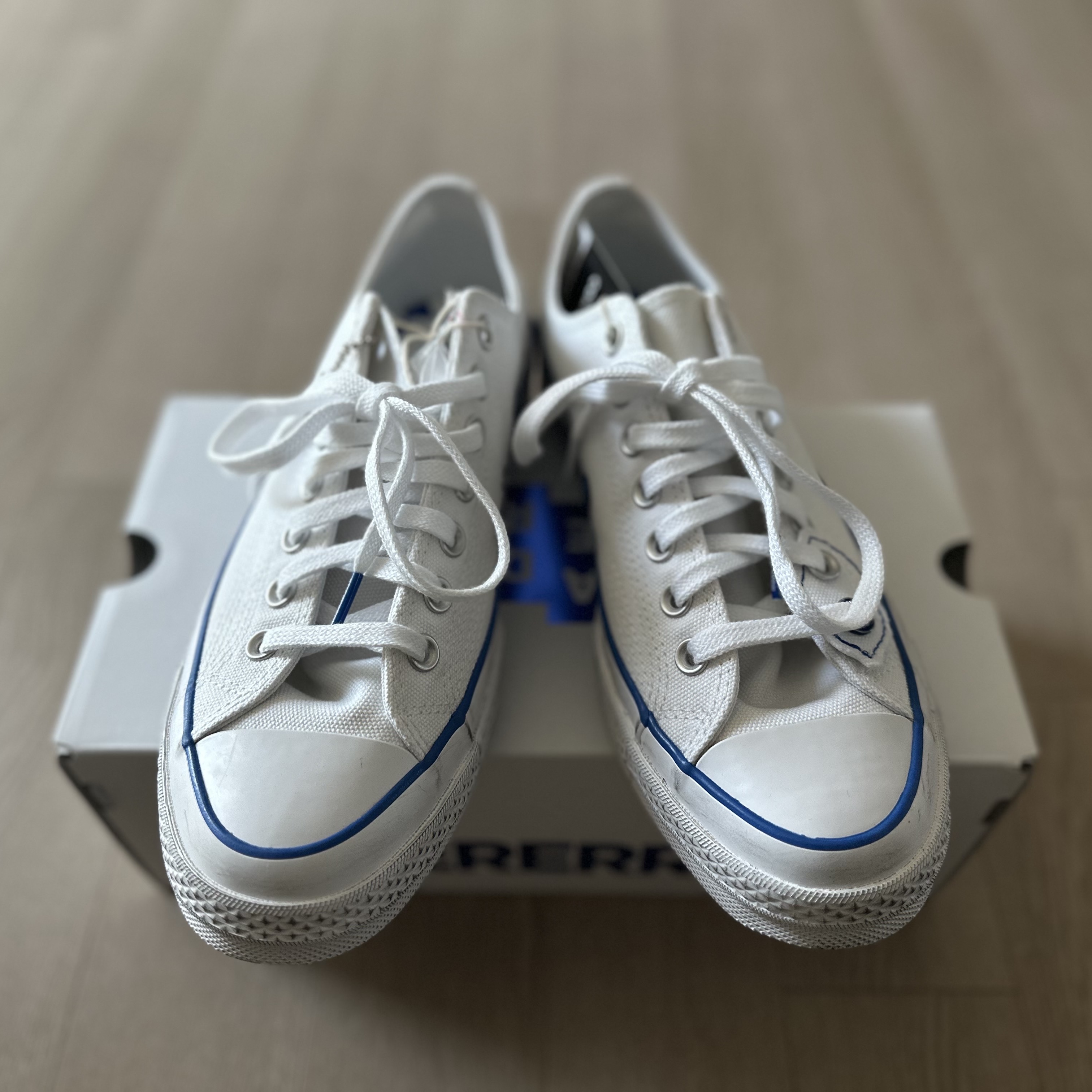 Converse x Ader Error Sig; Chuck 70 Low White Blue 착용 스타일 - 2