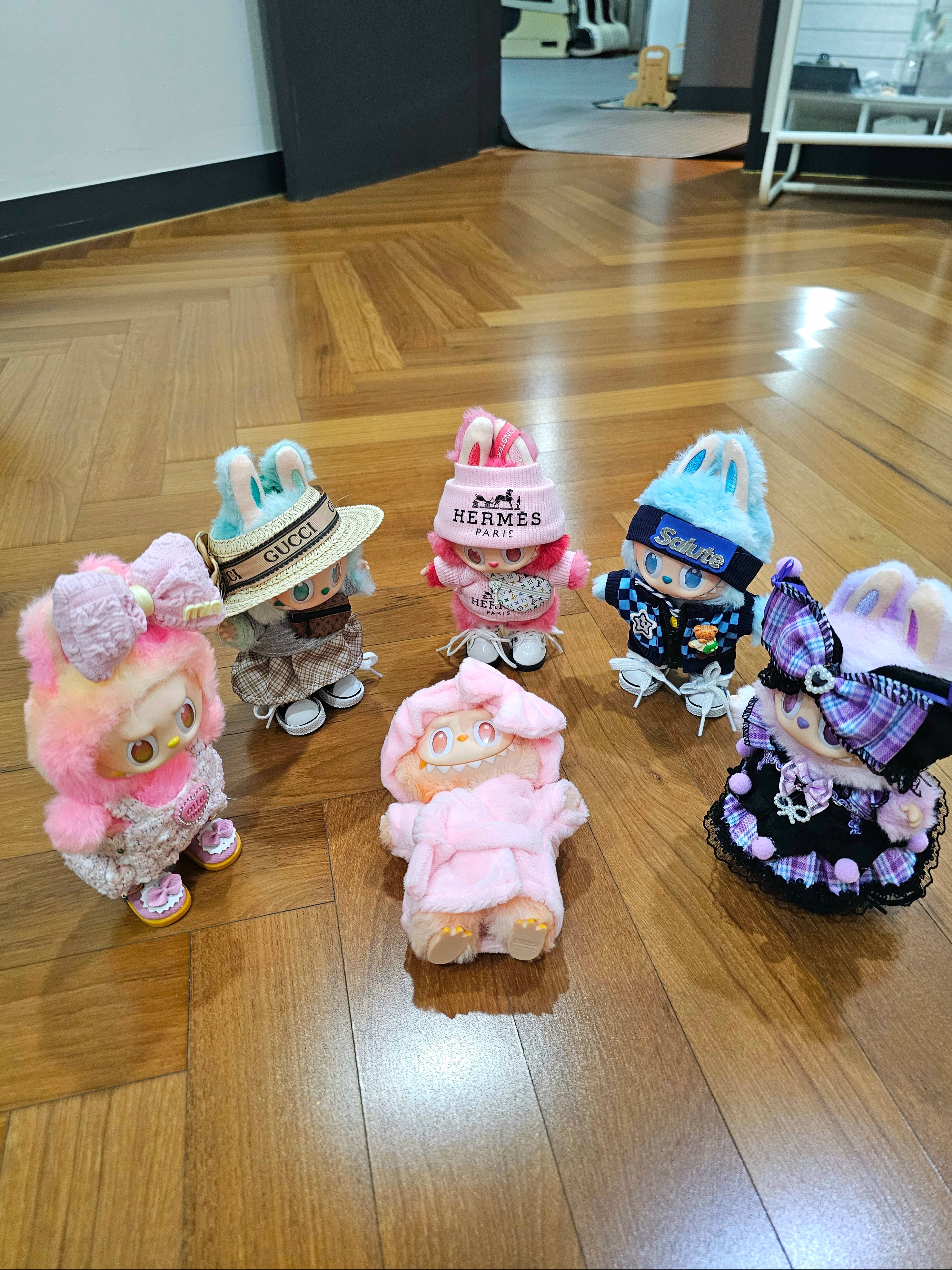 Pop Mart Labubu The Monsters Highlight Series Sealed Case (6 Blind Boxes) 착용 스타일 - 4