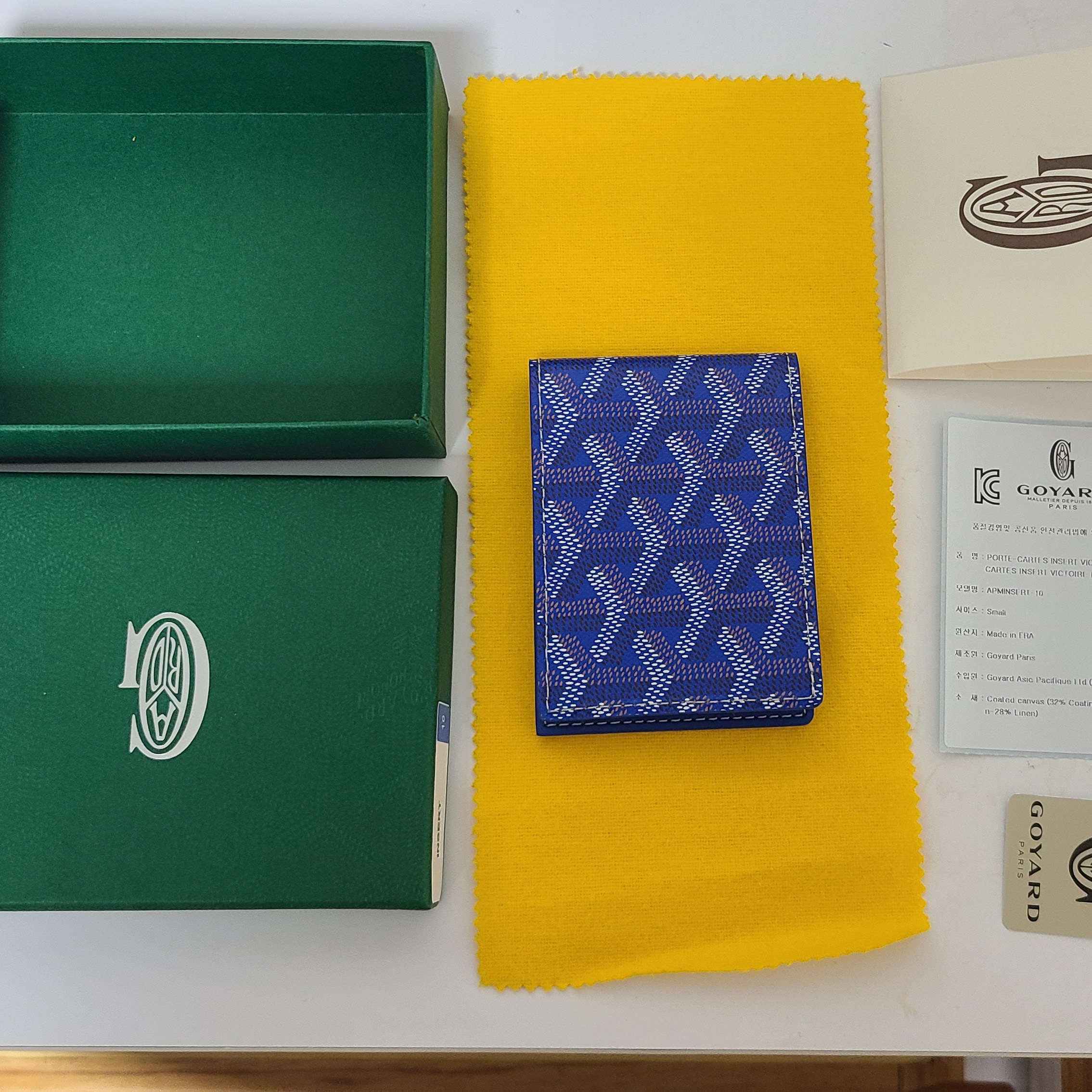 Goyard Insert Victoire Card Holder Sky Blue 착용 스타일