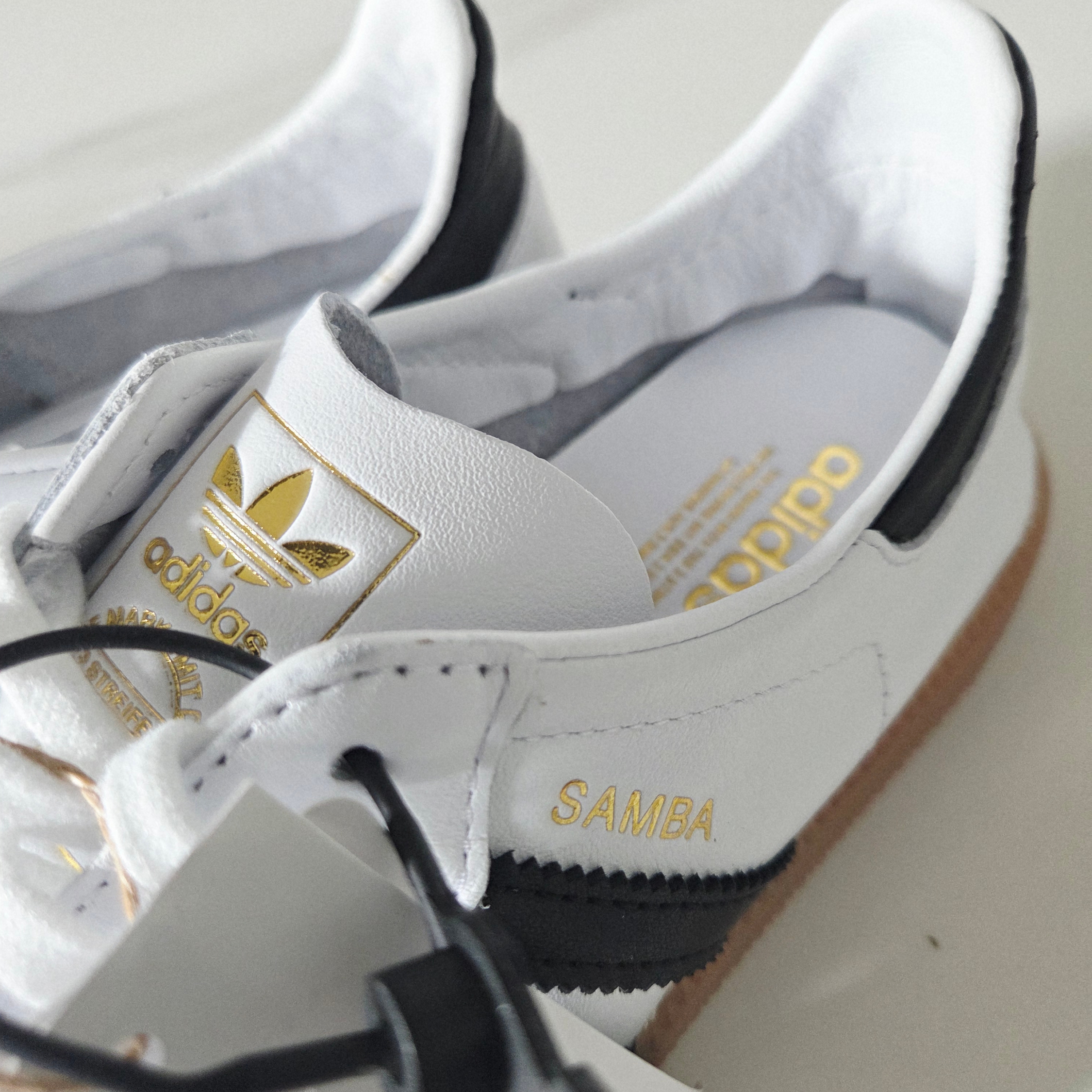 Adidas Samba Decon Cloud White 착용 스타일 - 2