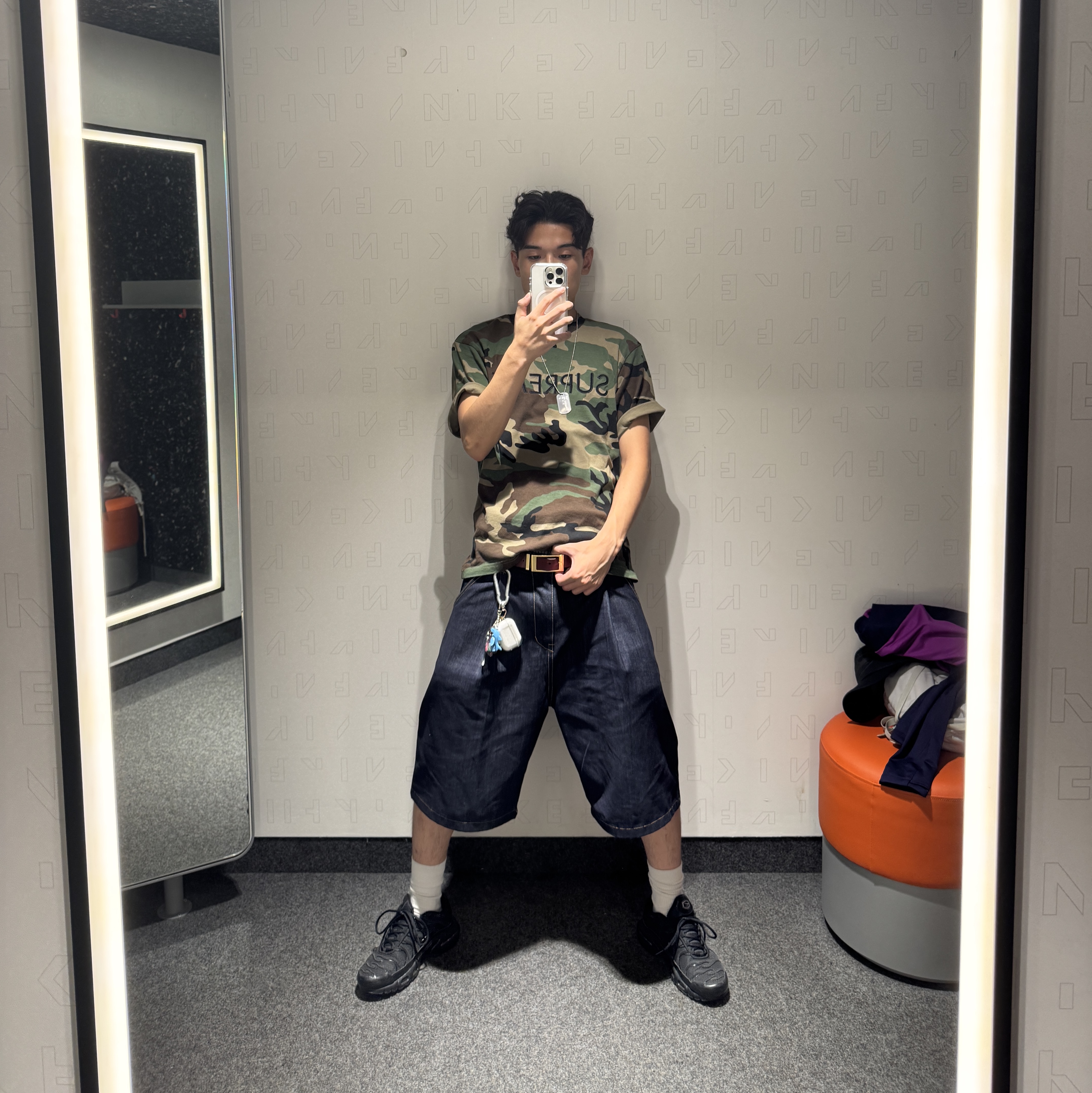 Supreme Capital S/S Top Woodland Camo - 25SS, Nike Air Max Plus Triple Black 착용 스타일
