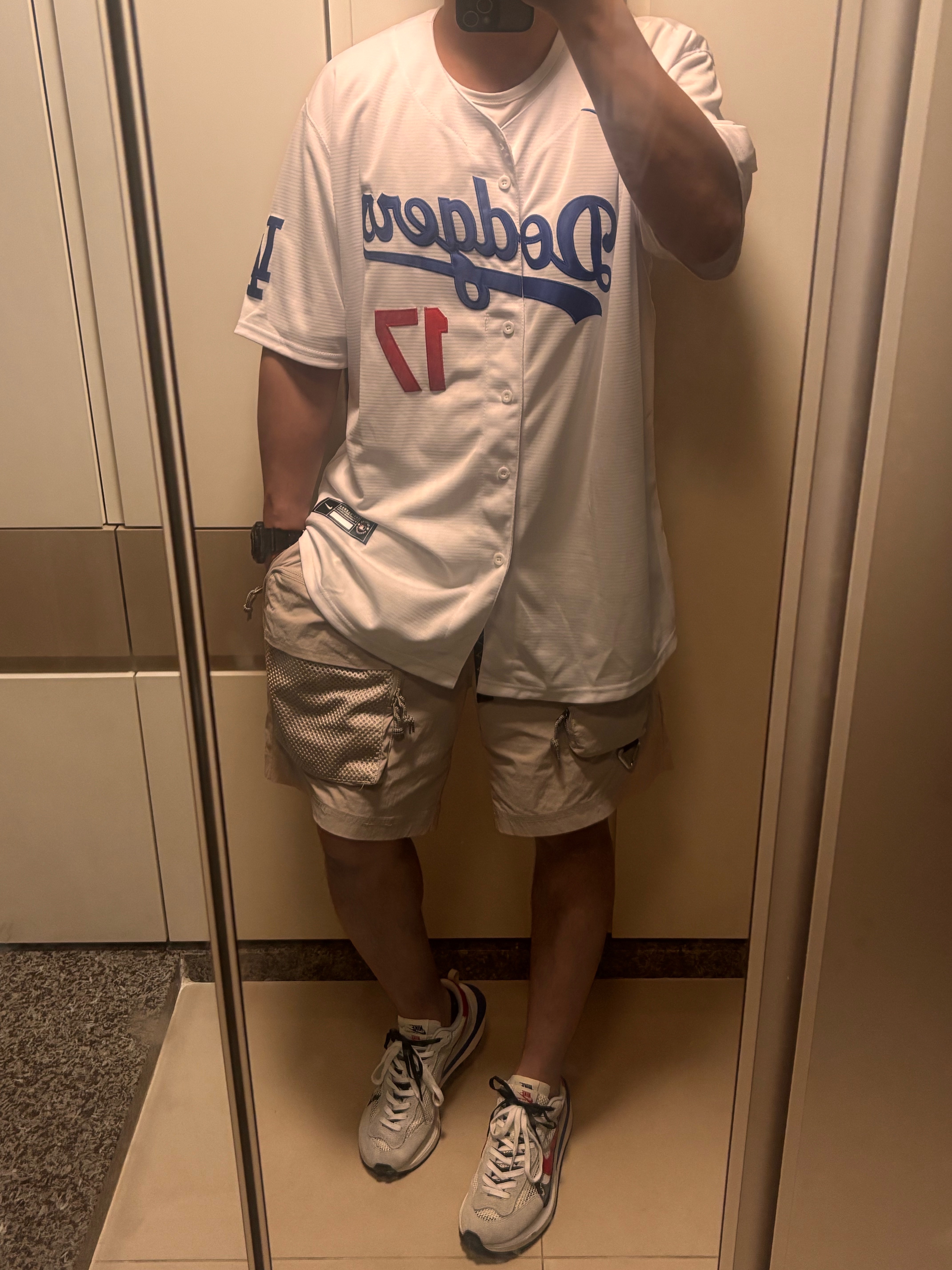 Nike x Sacai VaporWaffle Royal Fuchsia, Nike ACG Cargo Shorts String - Asia 착용 스타일