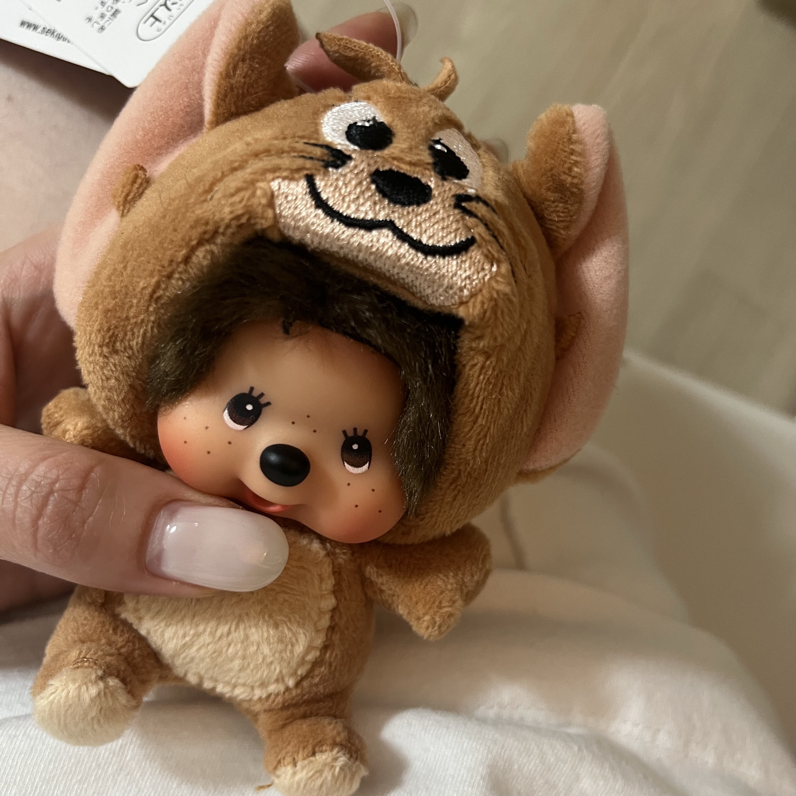 Monchhichi x Tom & Jerry SS Doll Mini Key Chain Jerry 착용 스타일