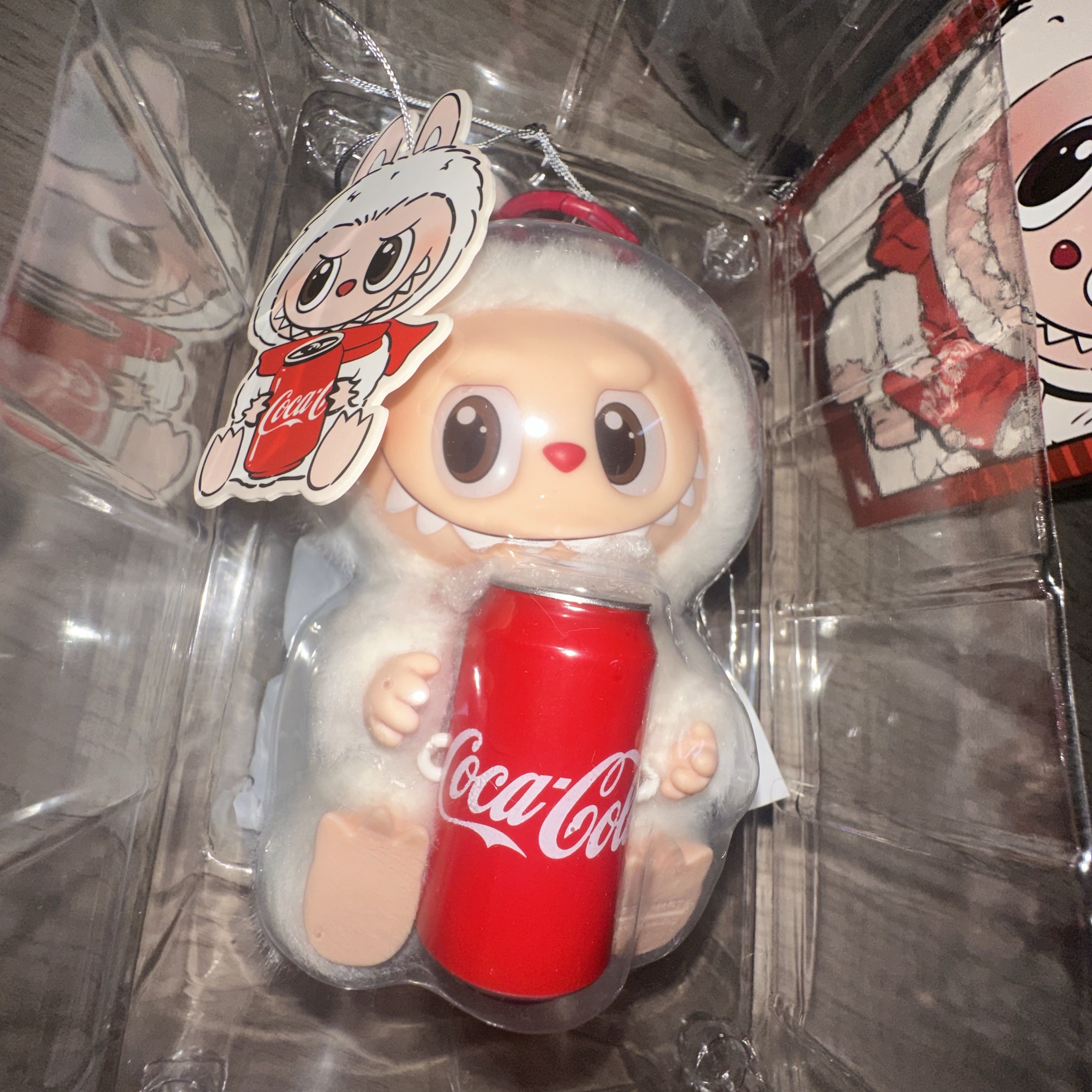 Pop Mart Labubu Coca Cola Series Happy Factor Keyring (Opened Case) 착용 스타일 - 3
