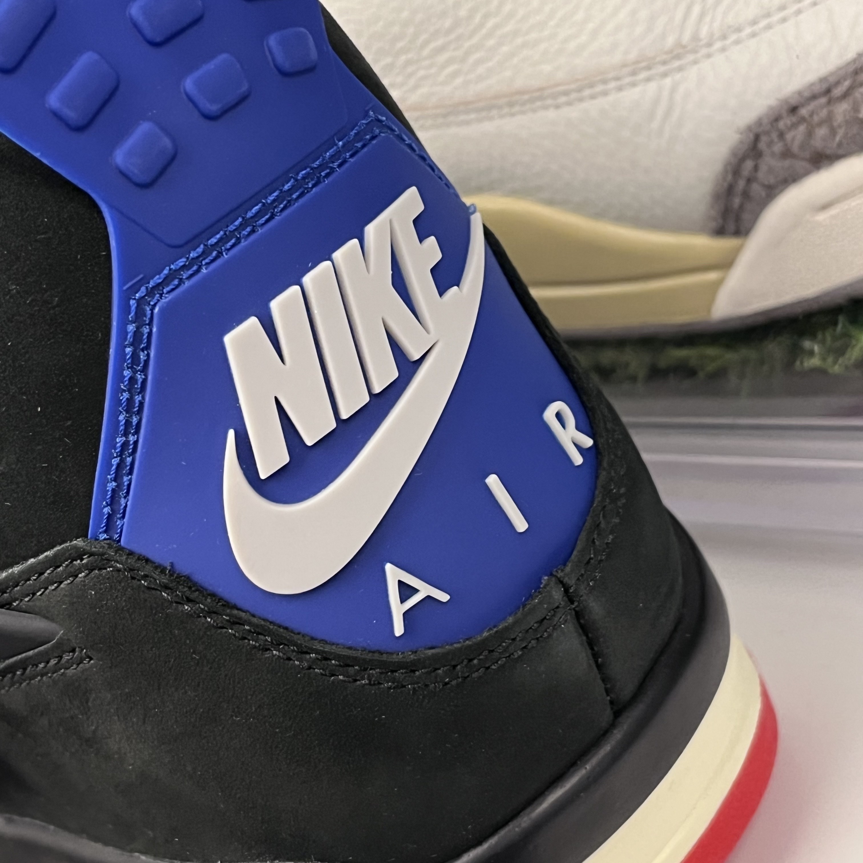 Jordan 4 Retro Rare Air 착용 스타일 - 3