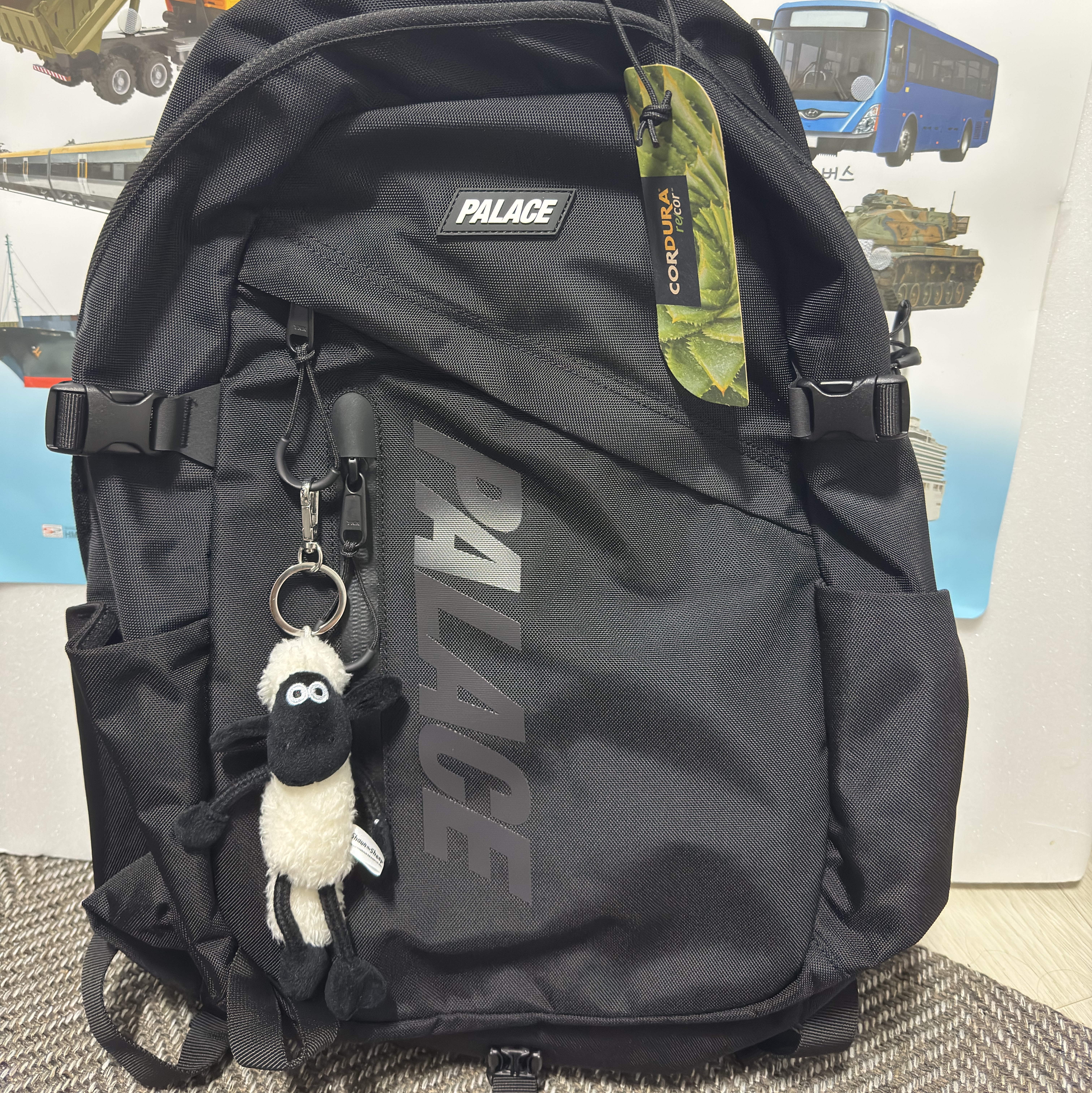 Palace Cordura RS Backpack Black Graphite - 24FW 착용 스타일