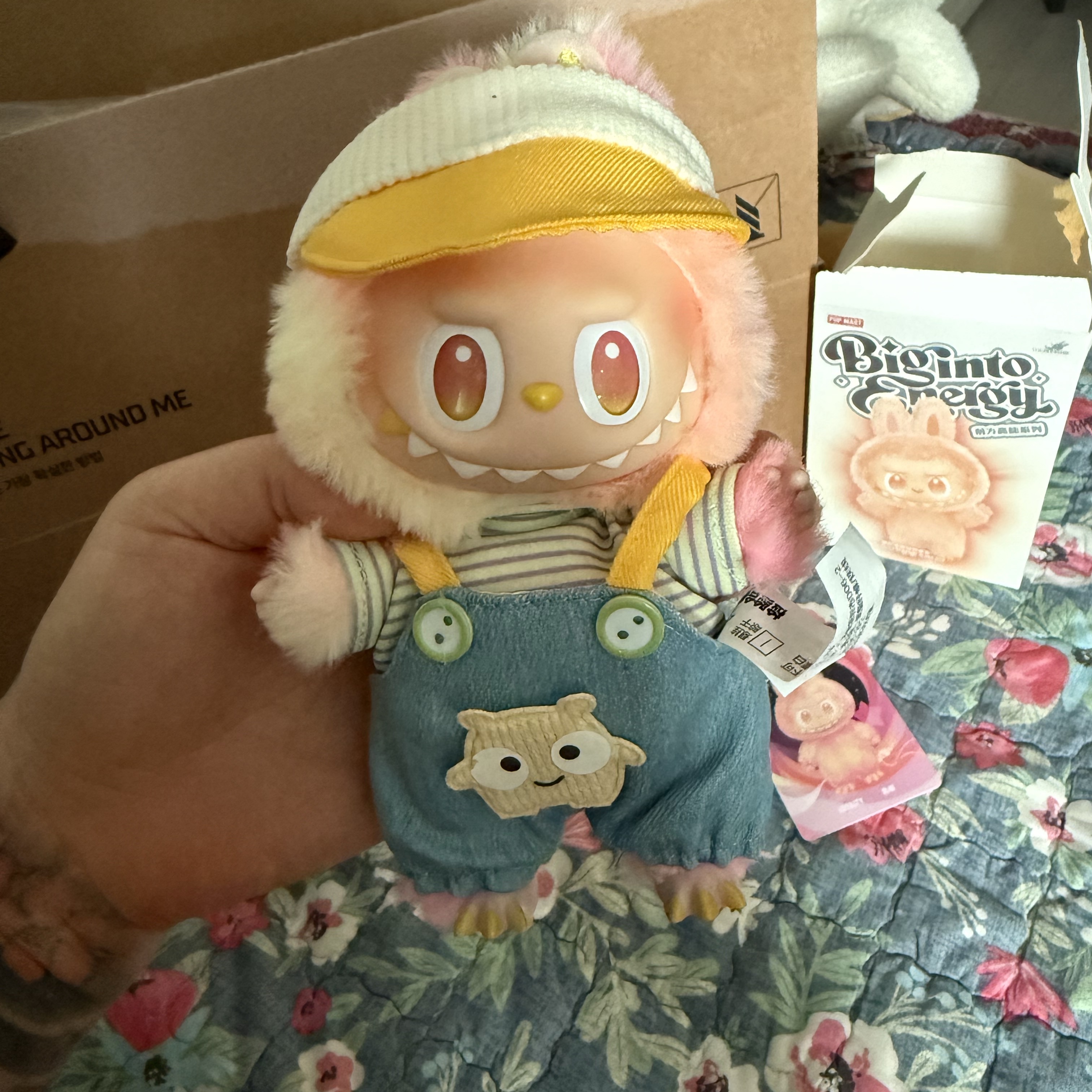Pop Mart Labubu The Monsters Highlight Series Sealed Case (1 Blind Box) 착용 스타일 - 2