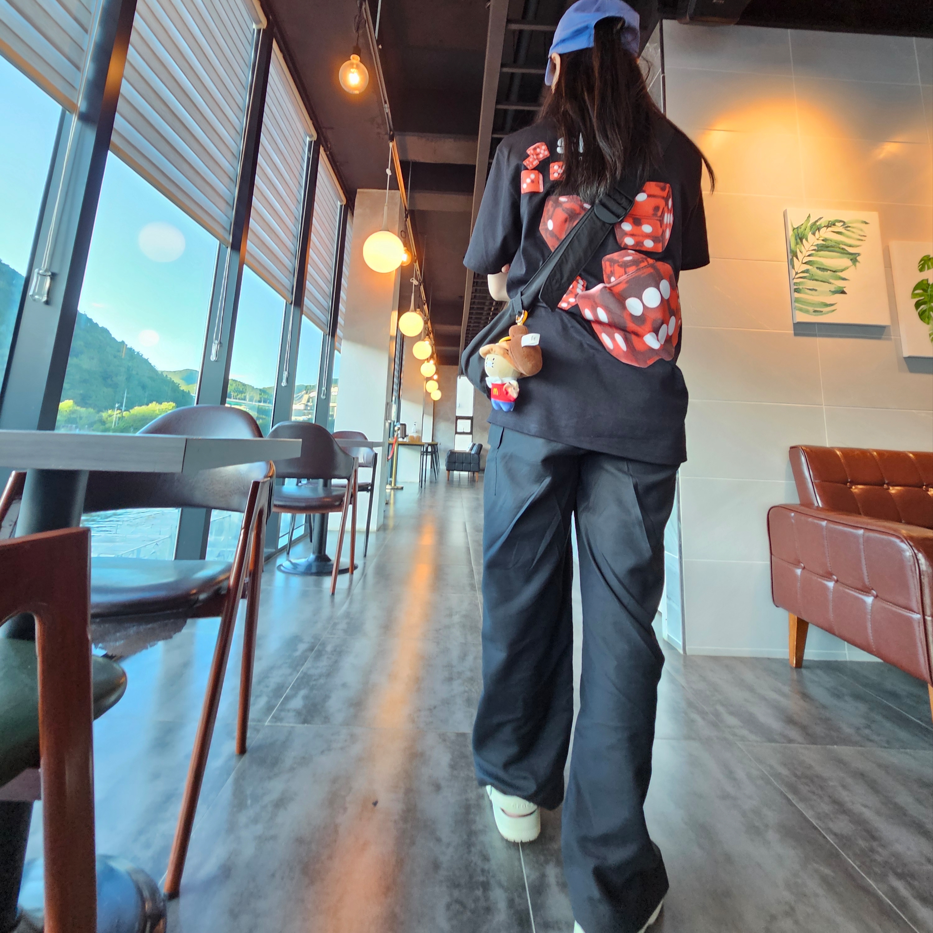 Stussy Rollers T-Shirt Black 착용 스타일 - 1