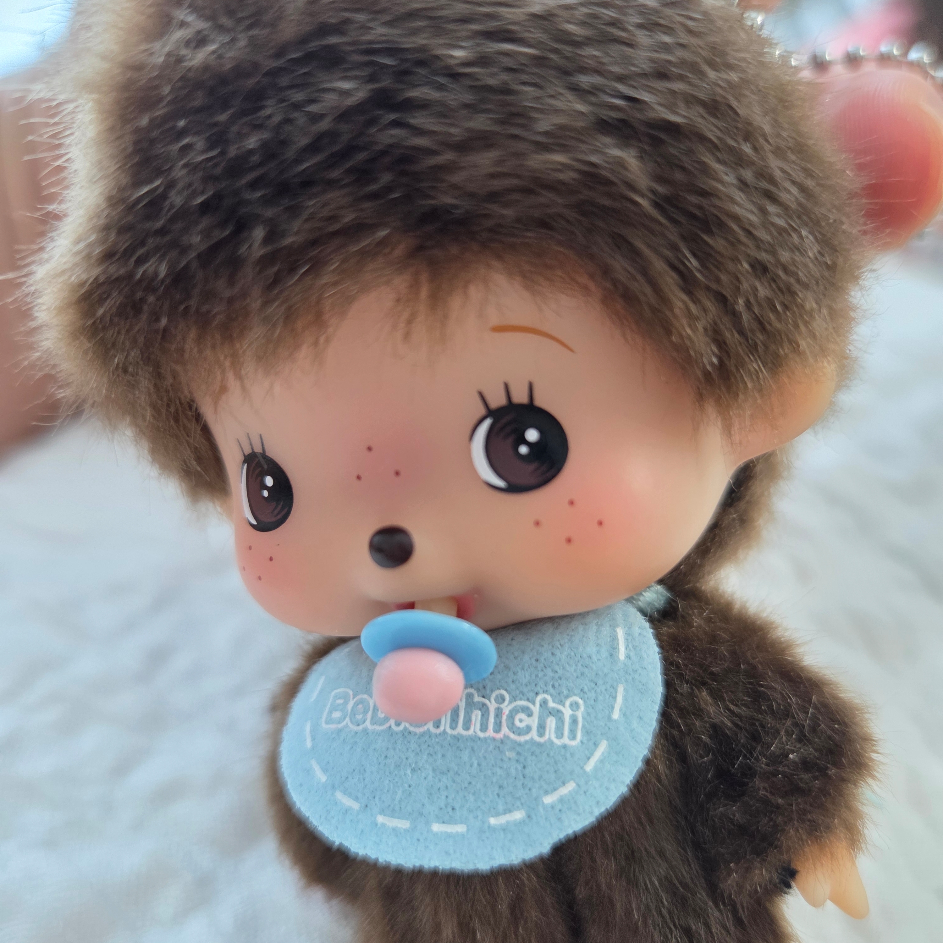Monchhichi Bebichhichi Bighead SS Boy Key Chain Blue 착용 스타일 - 2
