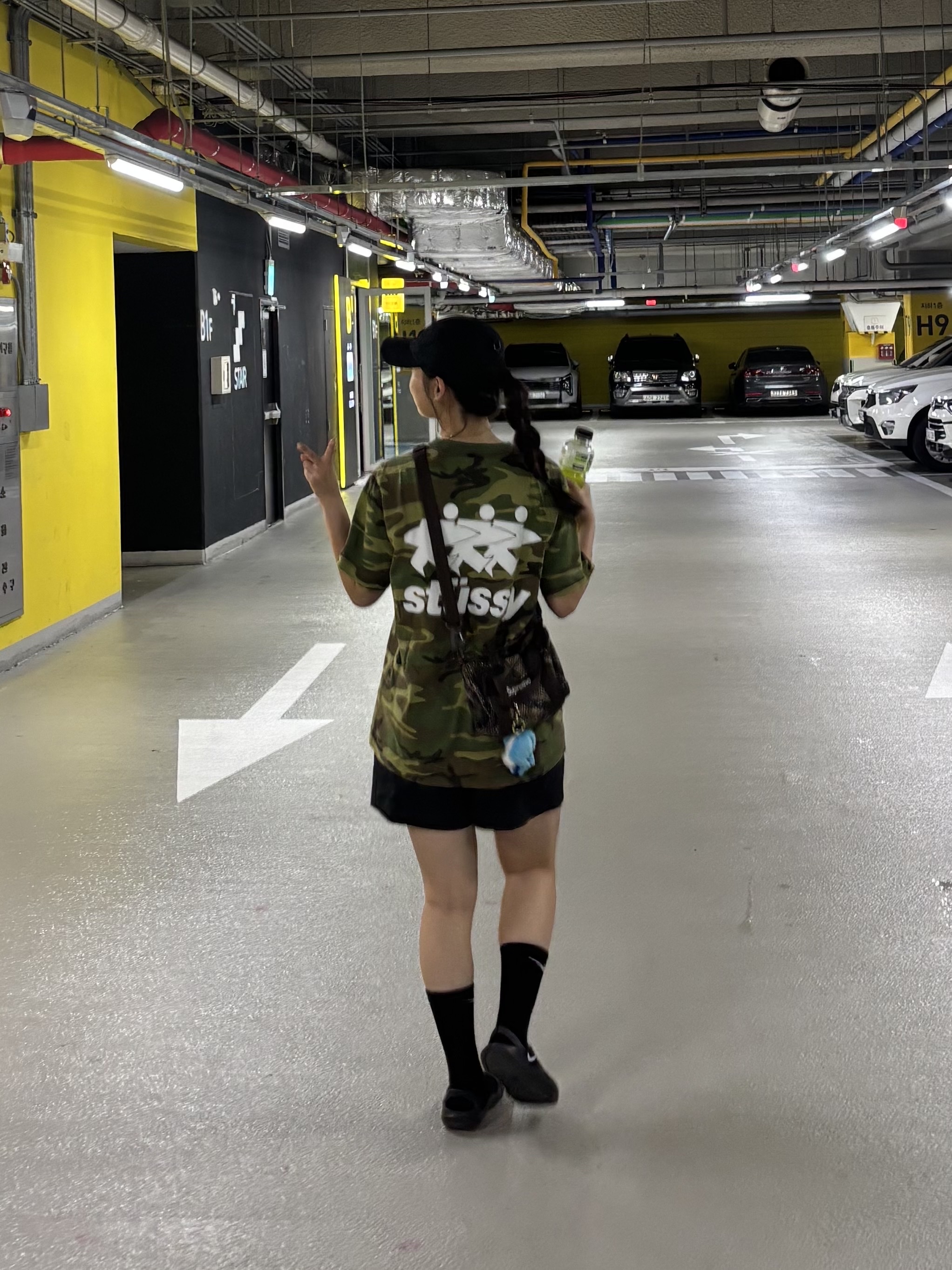 Stussy Surfwalk T-Shirt Camo, Supreme Mesh Mini Duffle Bag Truetimber Kanati Camo - 25SS 착용 스타일