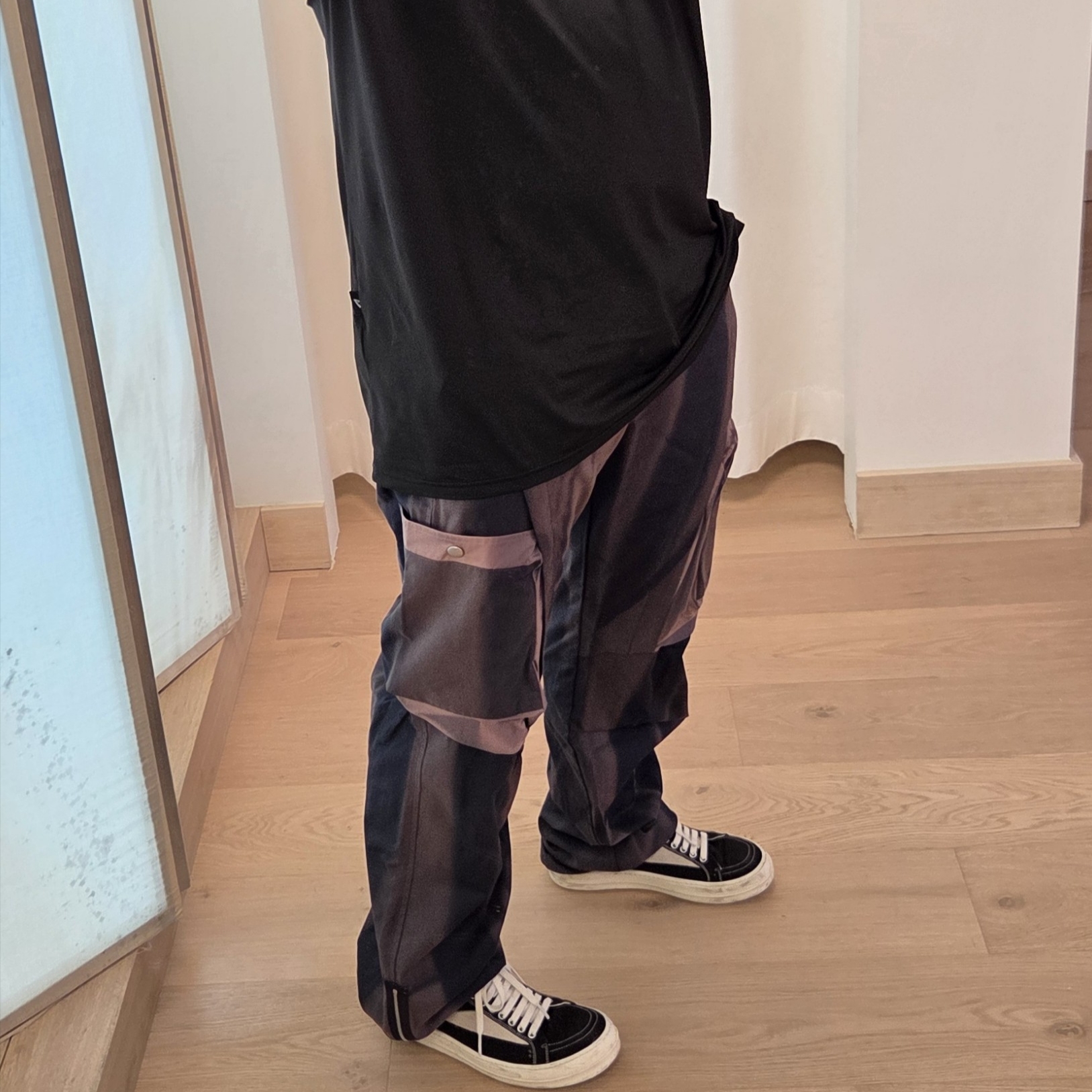 Rick Owens Drkshdw Vintage Sneakers Black Milk 착용 스타일 - 1