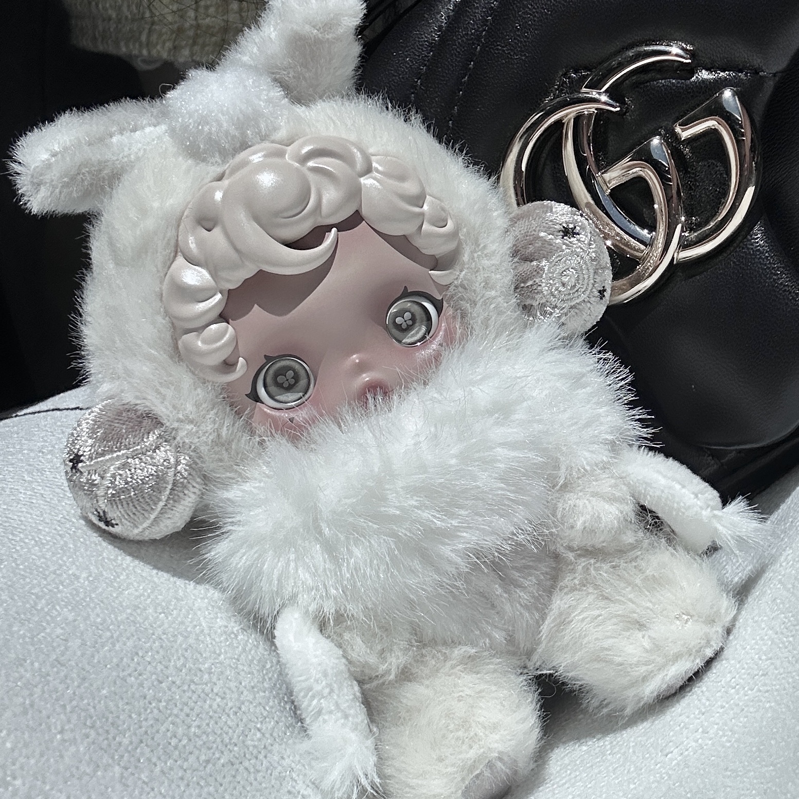 Pop Mart Skullpanda L’Impressionnisme Series Plush Doll Mist (Opened Case) 착용 스타일 - 1