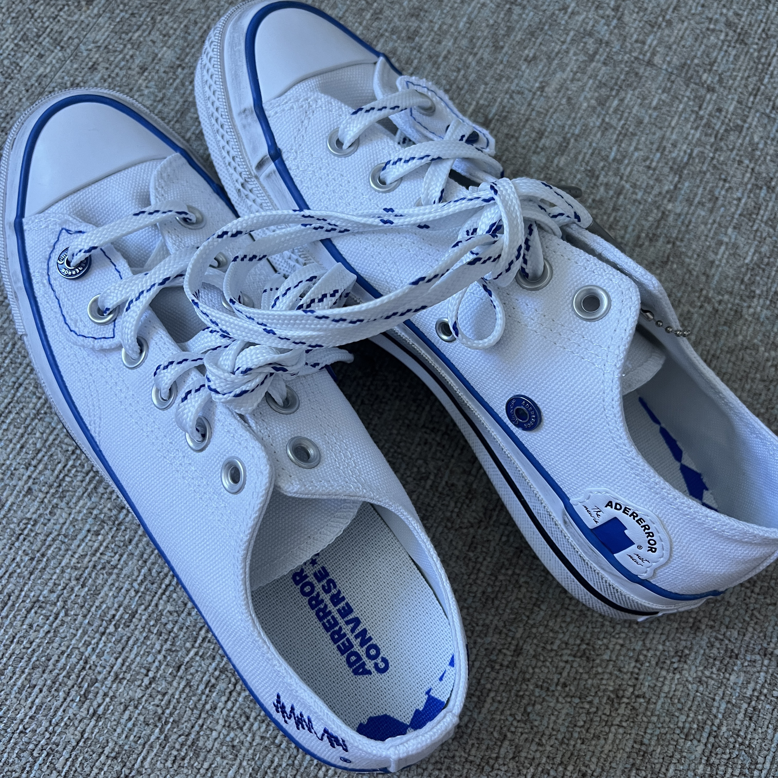Converse x Ader Error Sig; Chuck 70 Low White Blue 착용 스타일 - 2