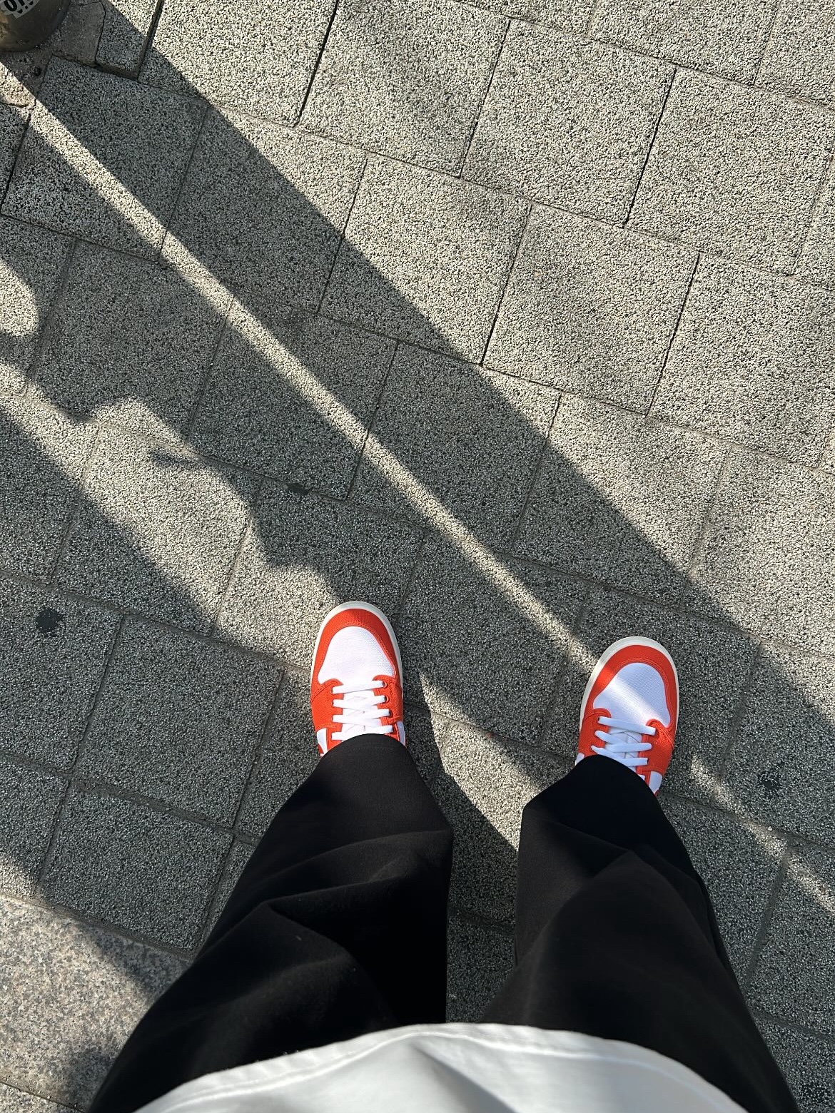 Nike Dunk High Retro Orange Blaze 착용 스타일