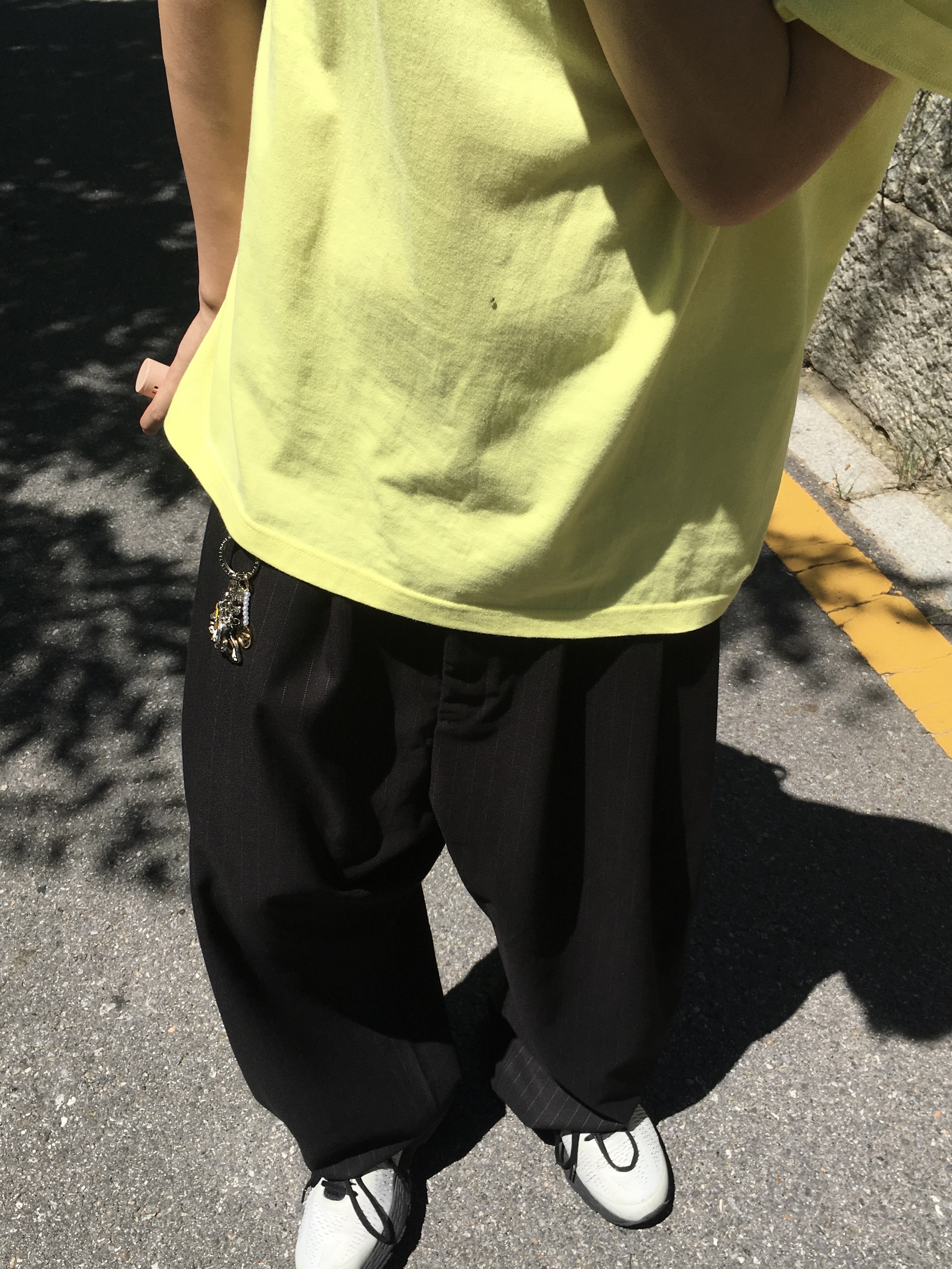 noun Wide Tapered Pants Stripe Black 착용 스타일 - 2
