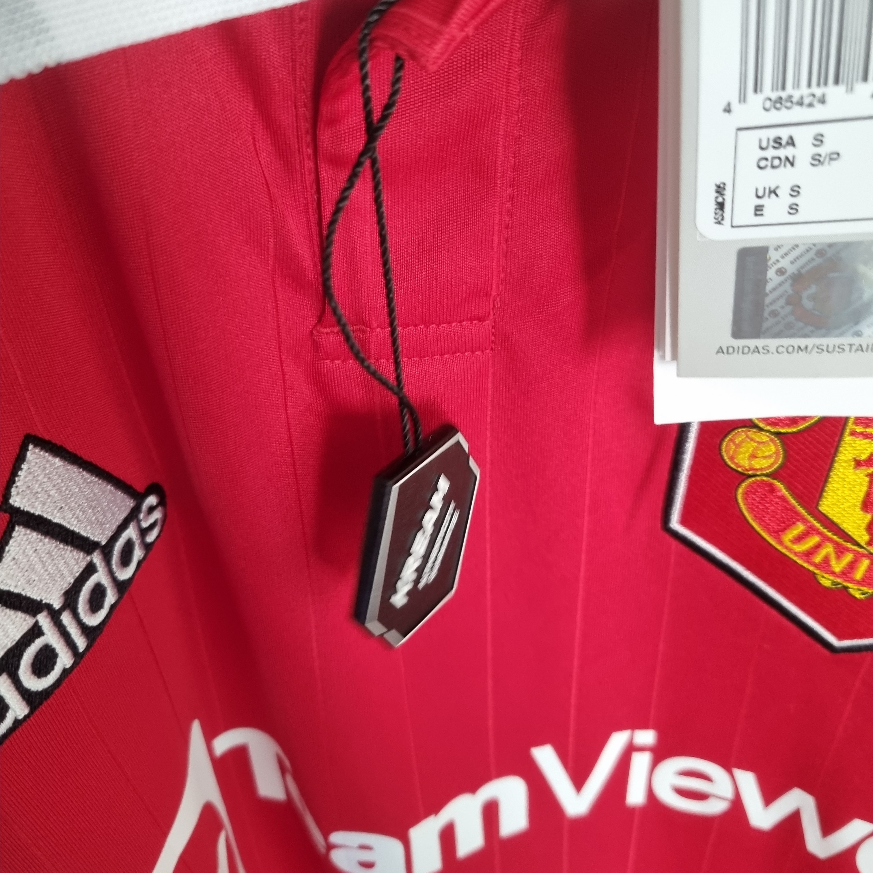 Adidas Manchester United 2022/23 Home Jersey Real Red - US Sizing (Non Marking Ver.) 착용 스타일