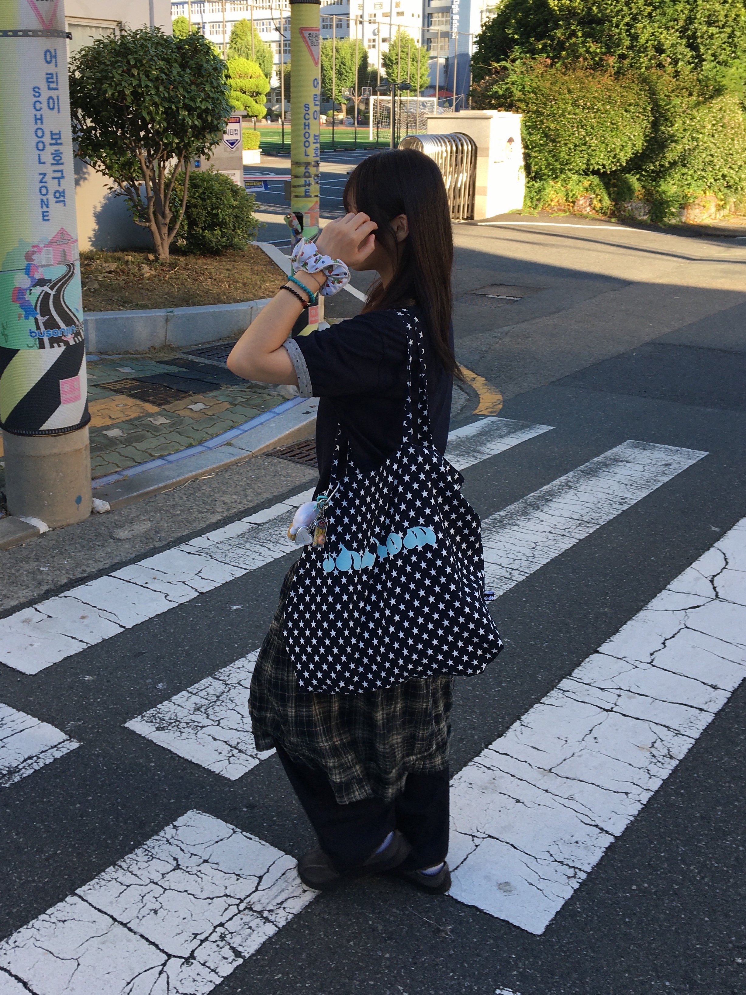 CAVISH I Love Music Ringer SS Tee Navy, COYSEIO Shirring Midi Skirt Check 착용 스타일 - 2