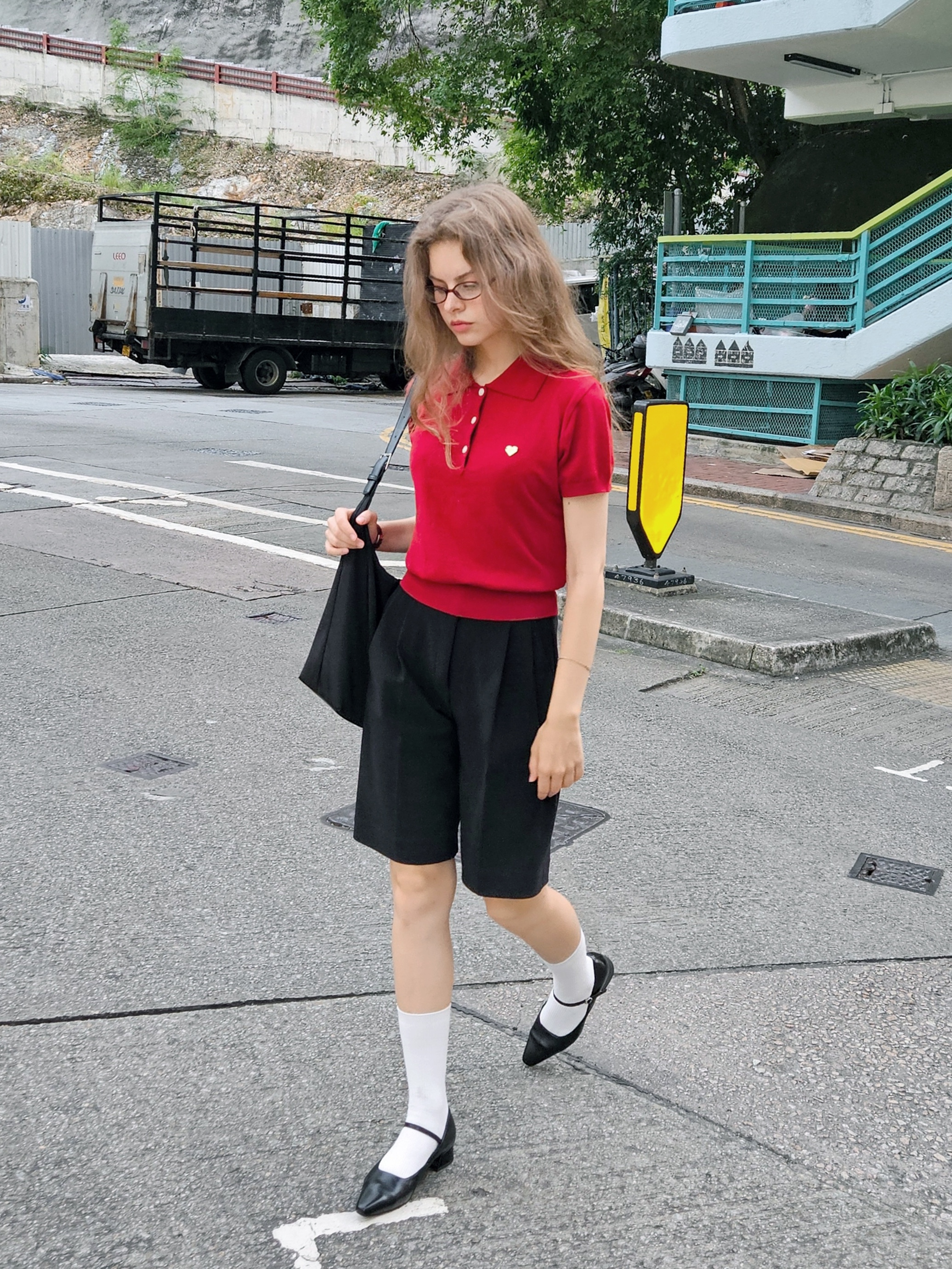 Knitted W Basic Essential Washable Collar Knit Red 착용 스타일