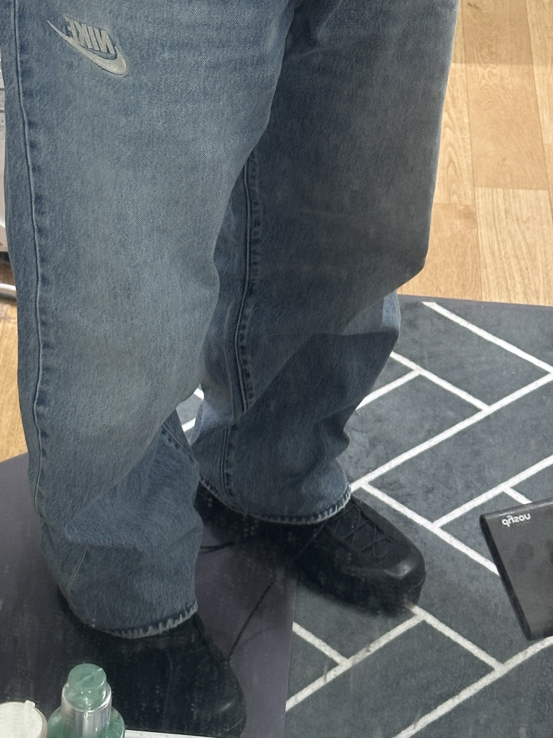 Levi's x Nike Baggy Jeans Light Blue, Arc'teryx Acrux TR GTX Boot Black 착용 스타일