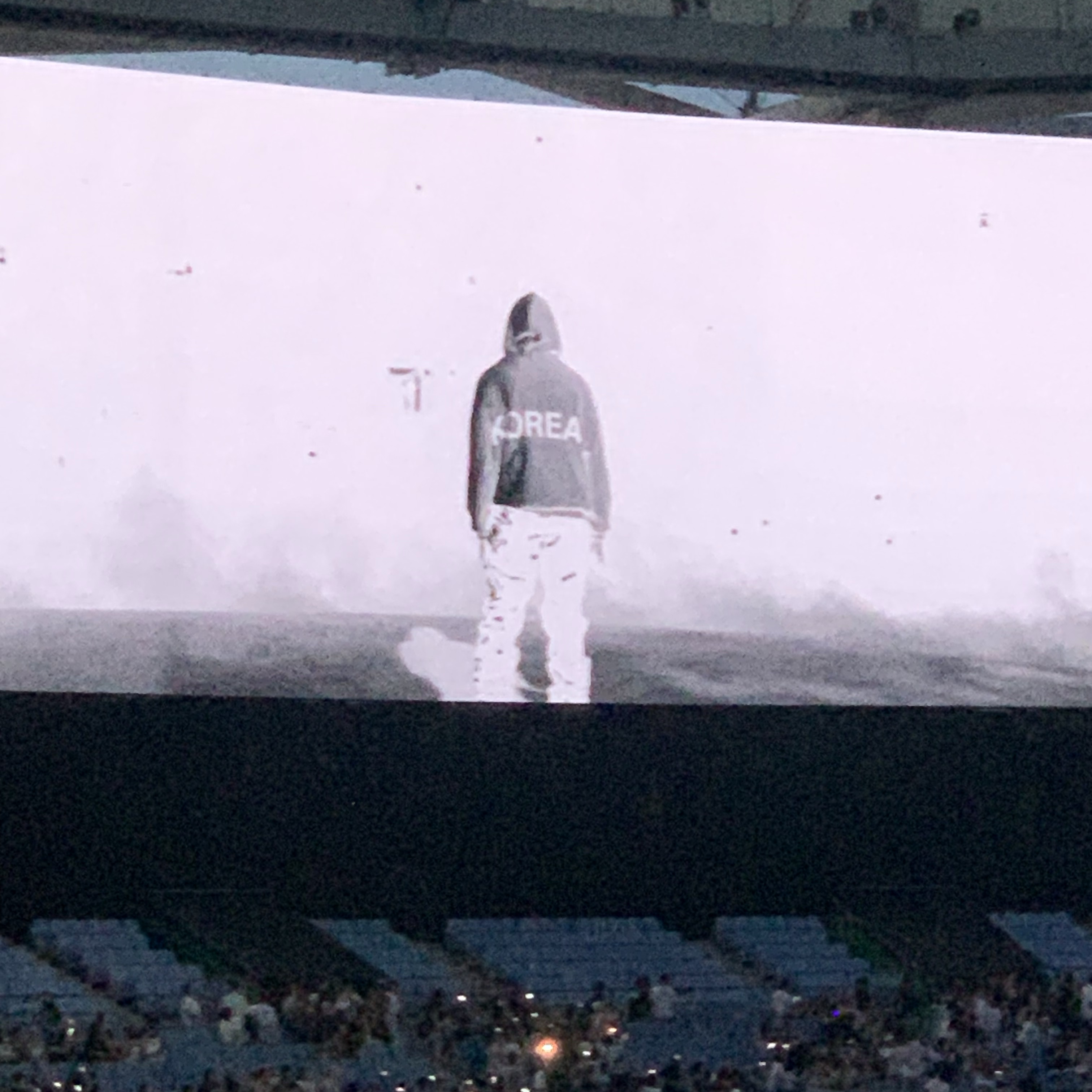 Yeezy x Gosha Rubchinskiy YZY Jersey Black, Yeezy x Gosha Rubchinskiy Tribune Herald SP-01 Pants White 착용 스타일 - 4