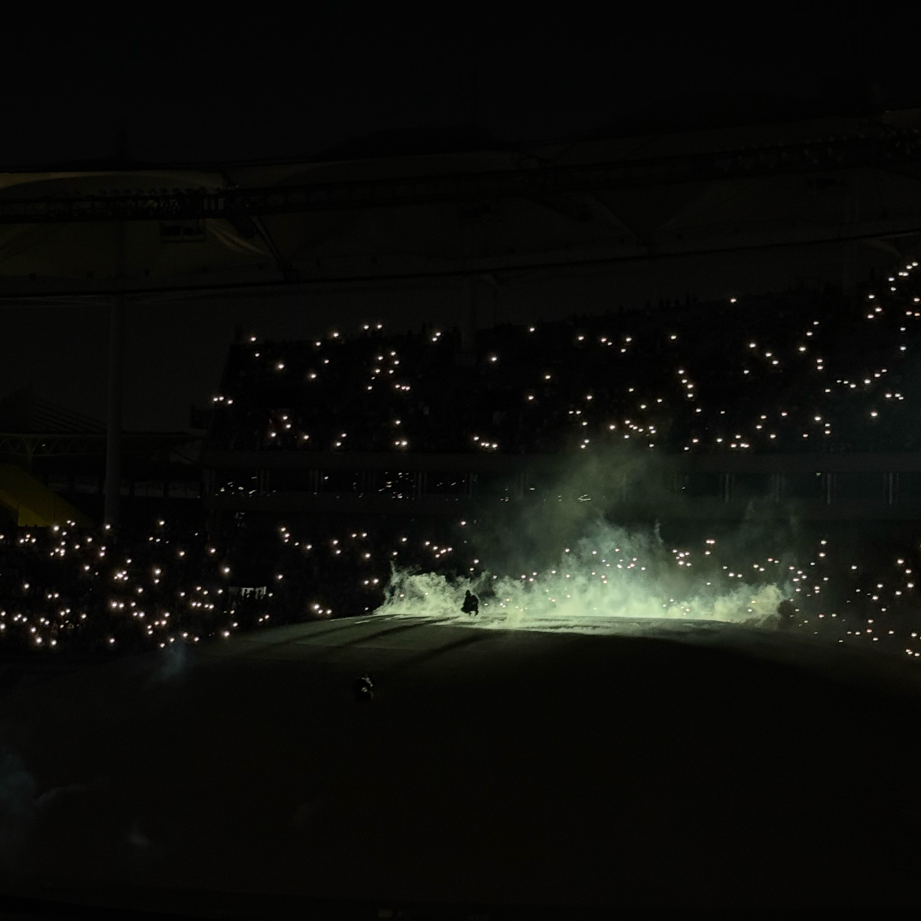 ¥$ Vultures Merch Hoodie Black - Korea Exclusive, Adidas Manchester United 2024/25 Away Jersey Night Indigo - KR Sizing (Non Marking Ver.) 착용 스타일 - 8