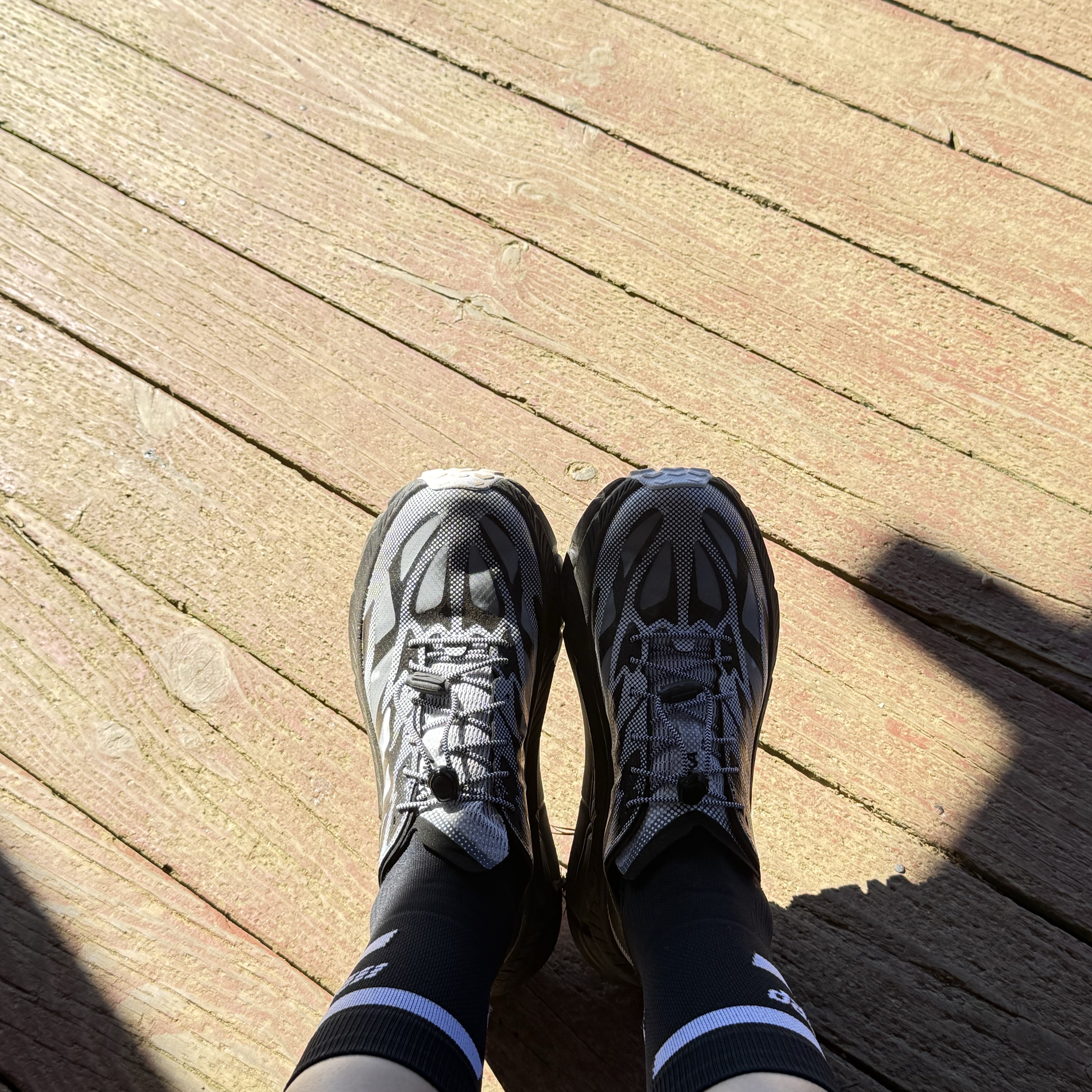 Hoka Mafate Speed 4 Lite TS Black White 착용 스타일
