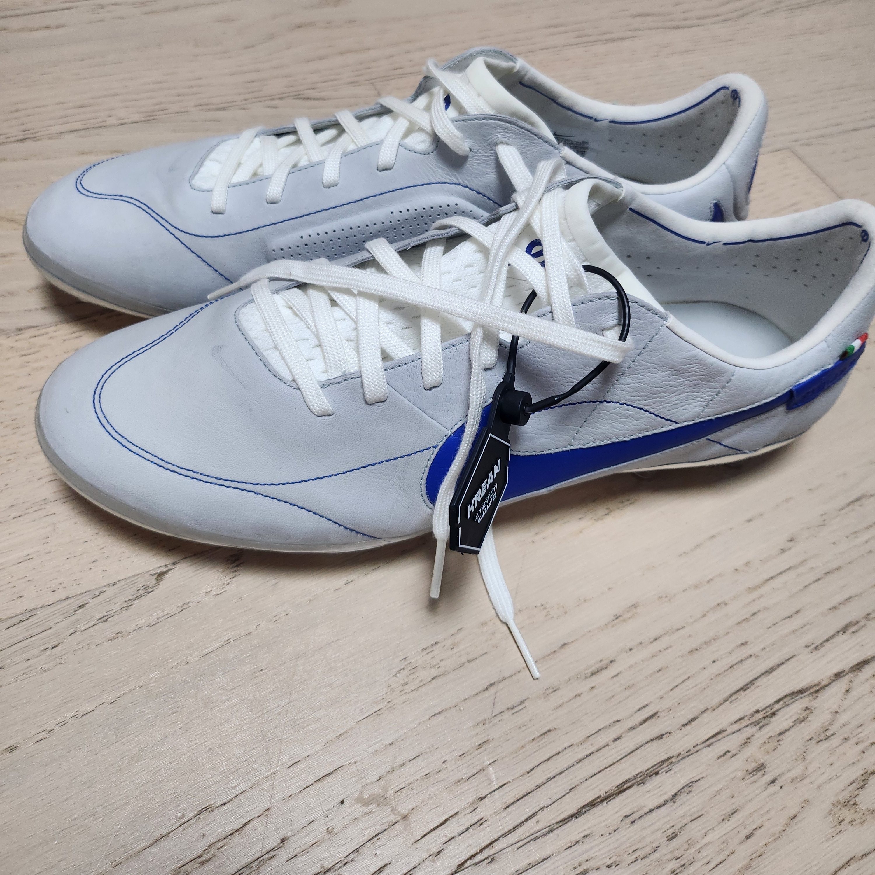 Nike Tiempo Legend 9 Elite MI AG White Game Royal 착용 스타일 - 1
