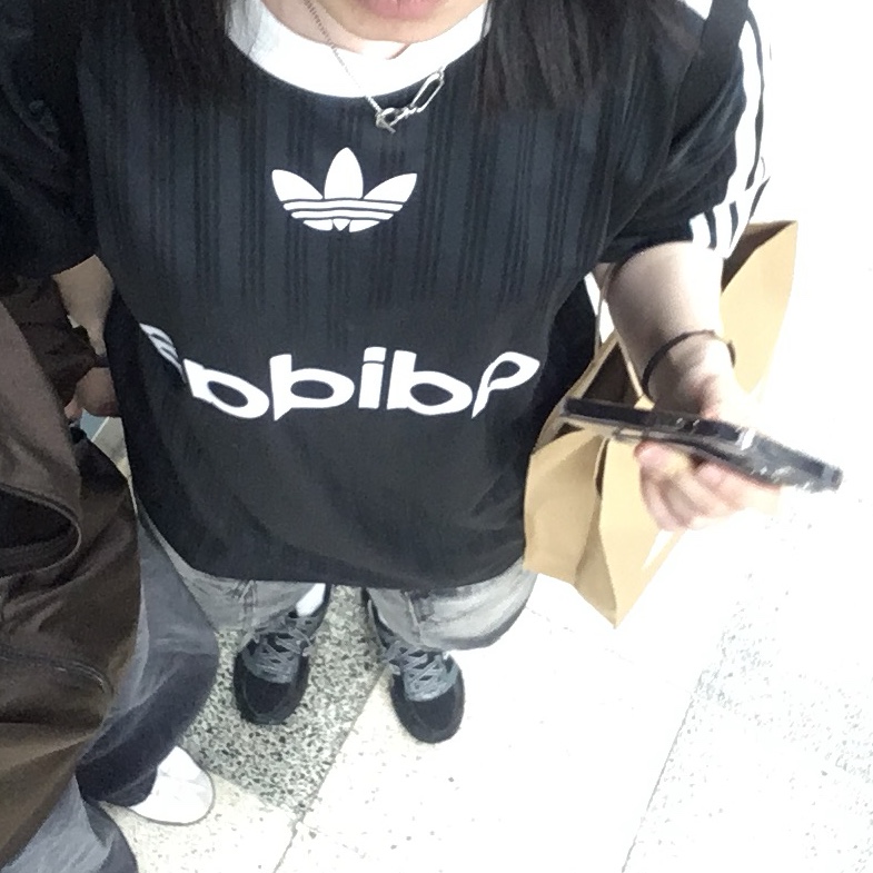 Adidas Adicolor T-Shirt Black White - KR Sizing 착용 스타일 - 3