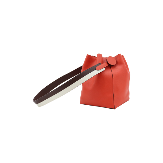 ITO4UAFNIVH9 Hermes Licol 17 Bucket Bag