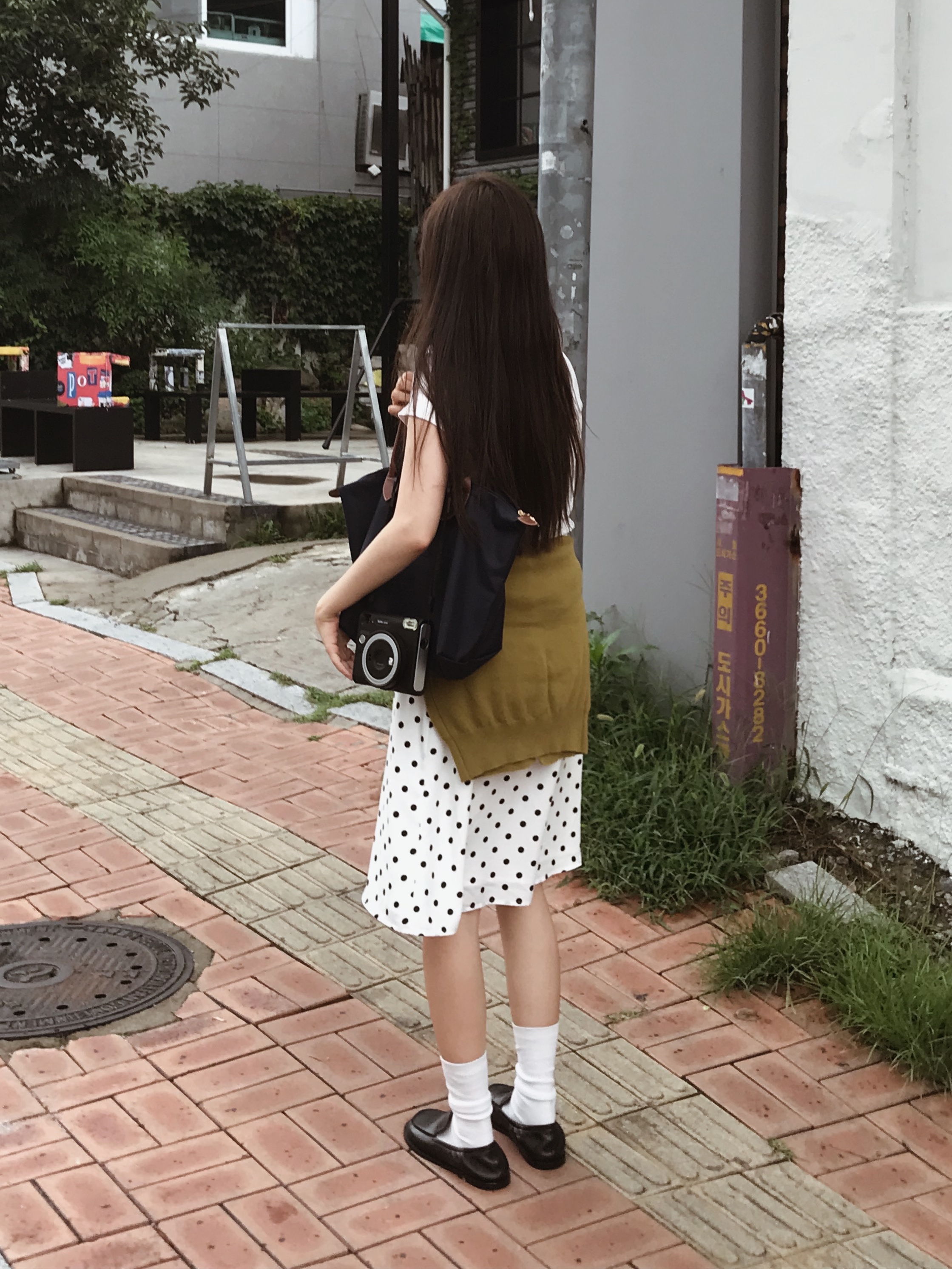 Longchamp Le Pliage Original Tote Bag M Navy 착용 스타일 - 1