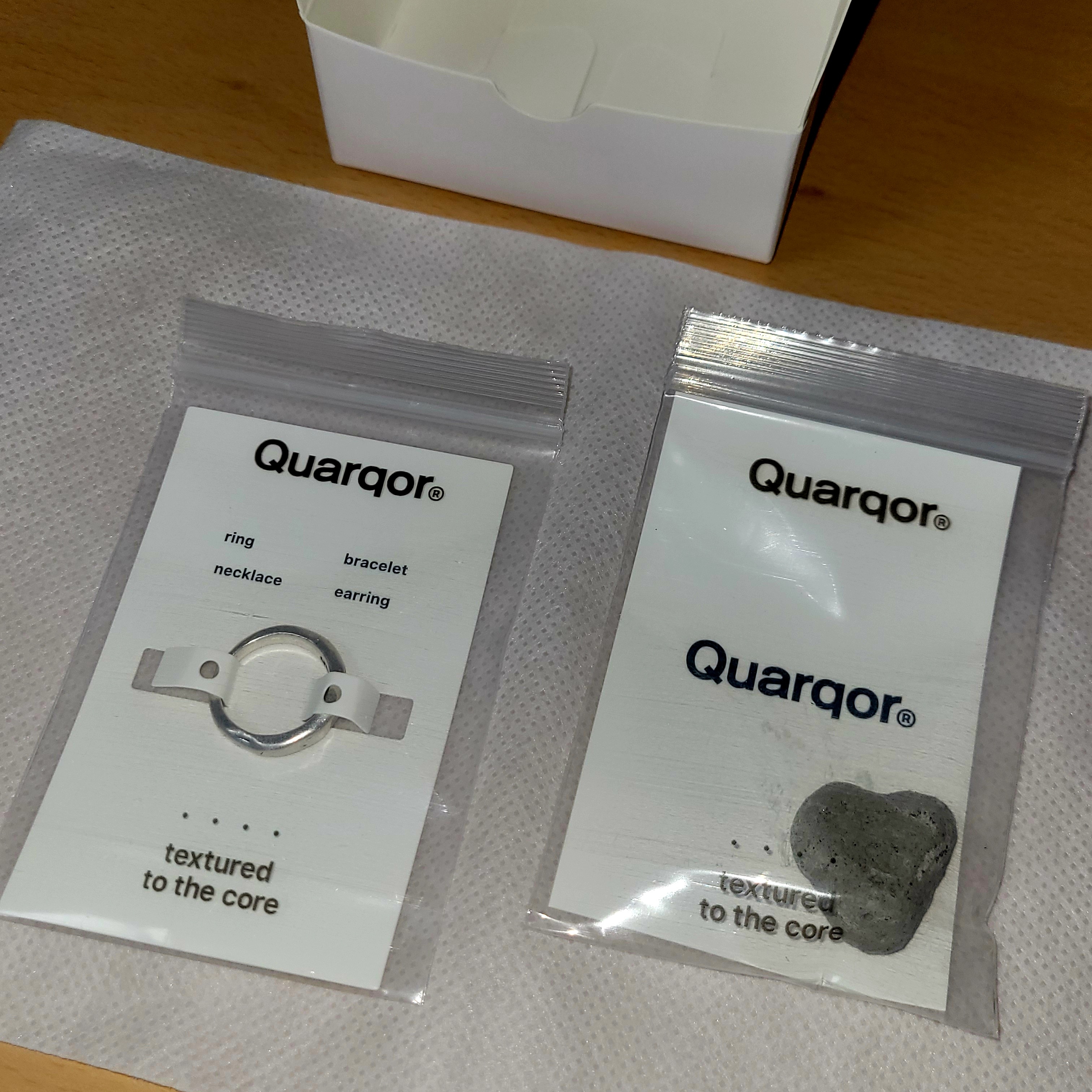 Quarqor #3106 Ring 착용 스타일 - 2