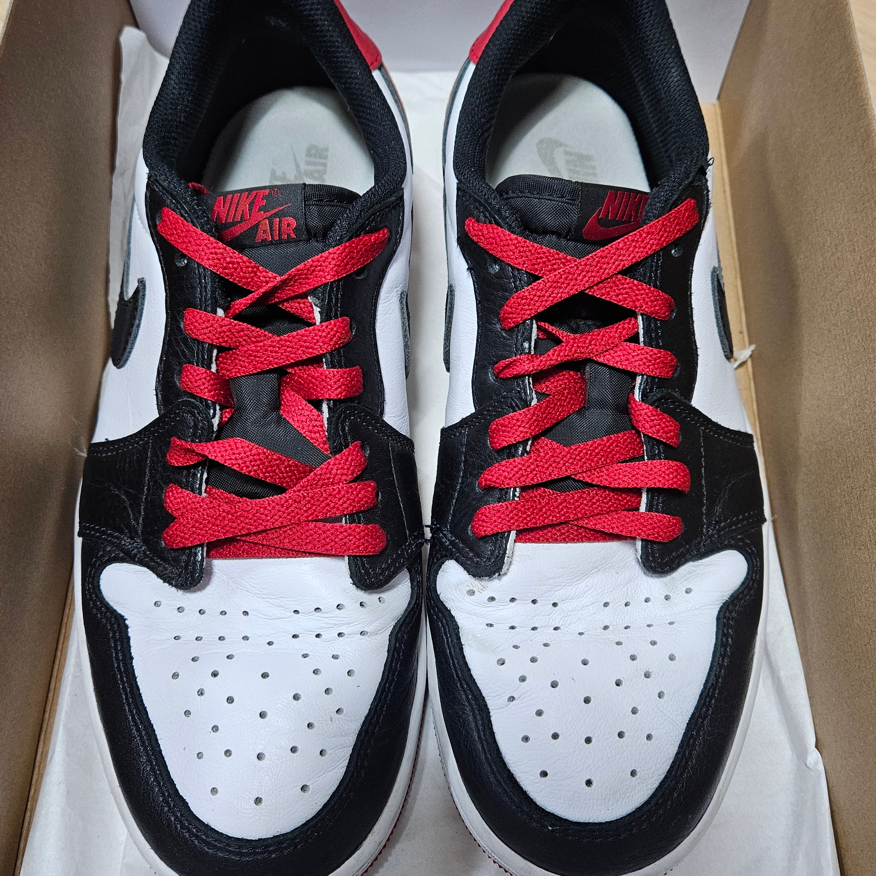 Jordan 1 Retro Low OG Black Toe 착용 스타일 - 1
