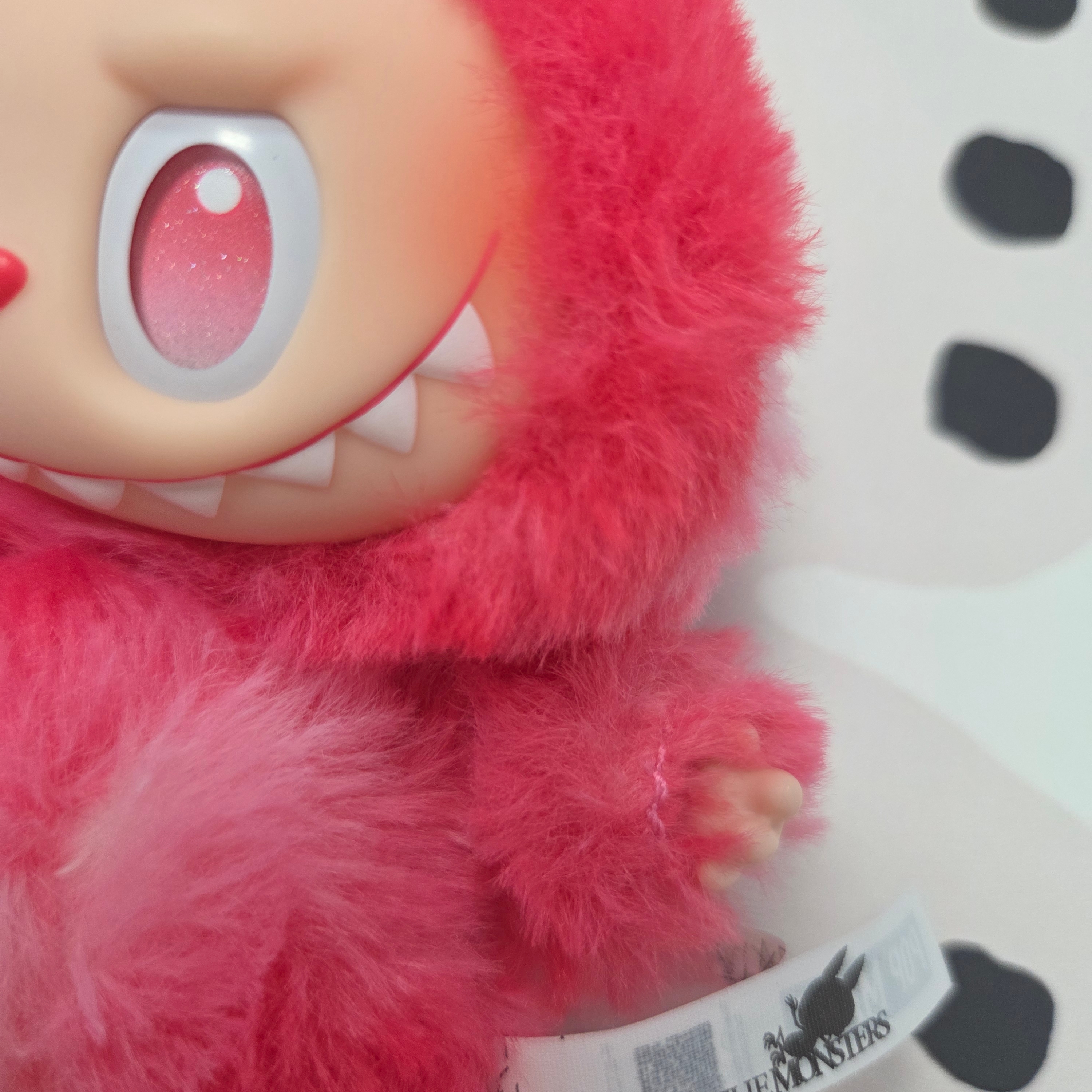 Pop Mart Labubu The Monsters Highlight Series Love Keyring (Opened Case) 착용 스타일 - 3