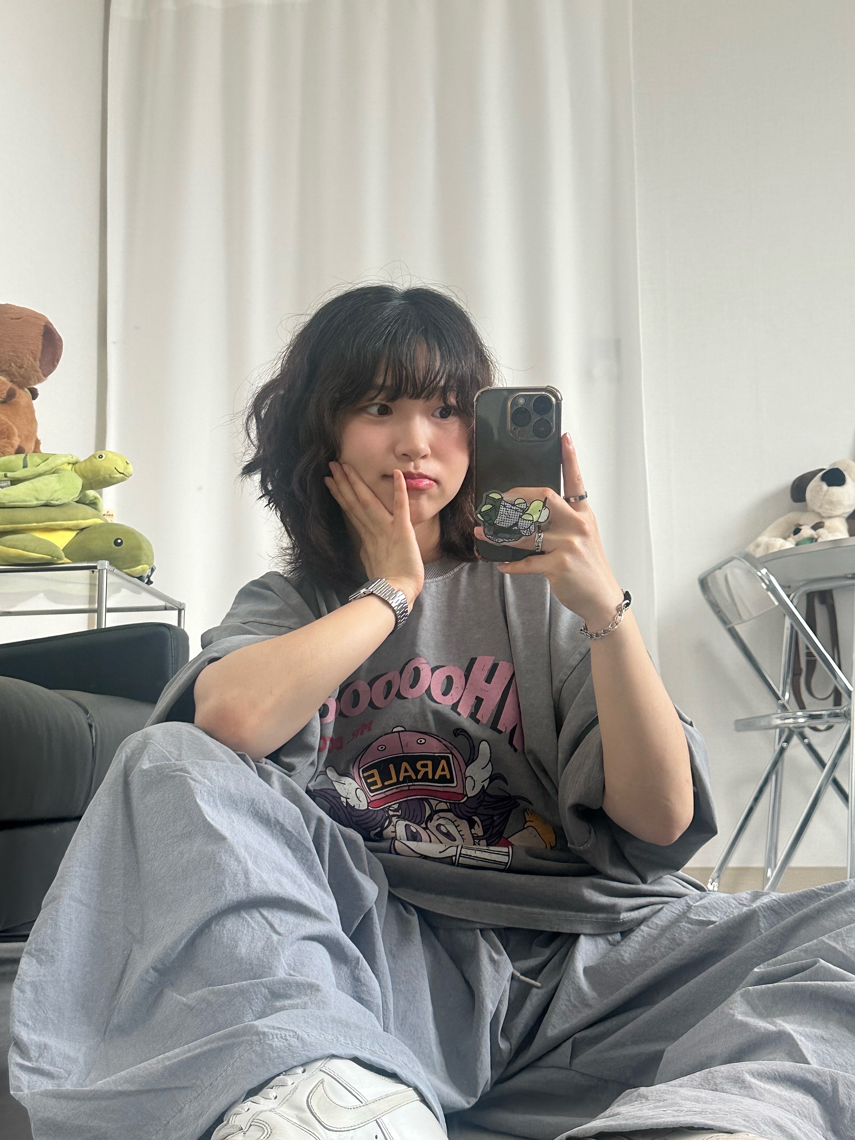 (W) Nike Air Force 1 '07 Low White, Hello Sunrise 90s Logo 6Panel Cap Beige & Navy 착용 스타일 - 2