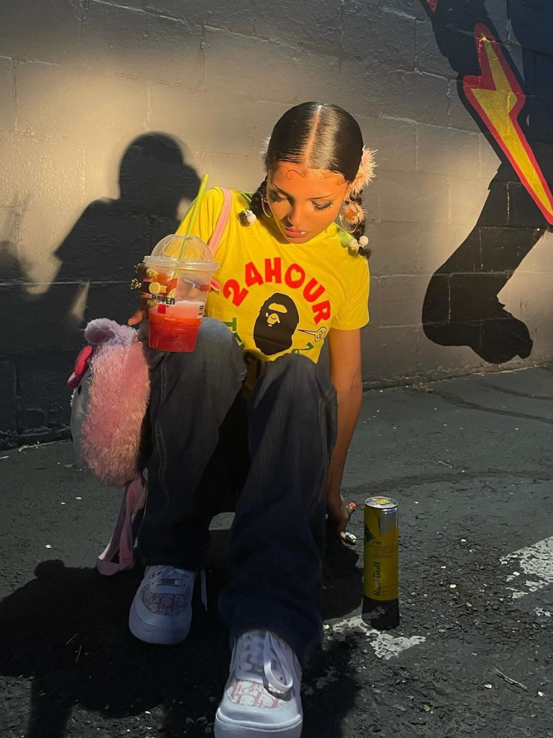 Supreme Cracked Arc S/S Top Pink - 24SS, Stussy World Tour T-Shirts Cayenne 2025 착용 스타일 - 5