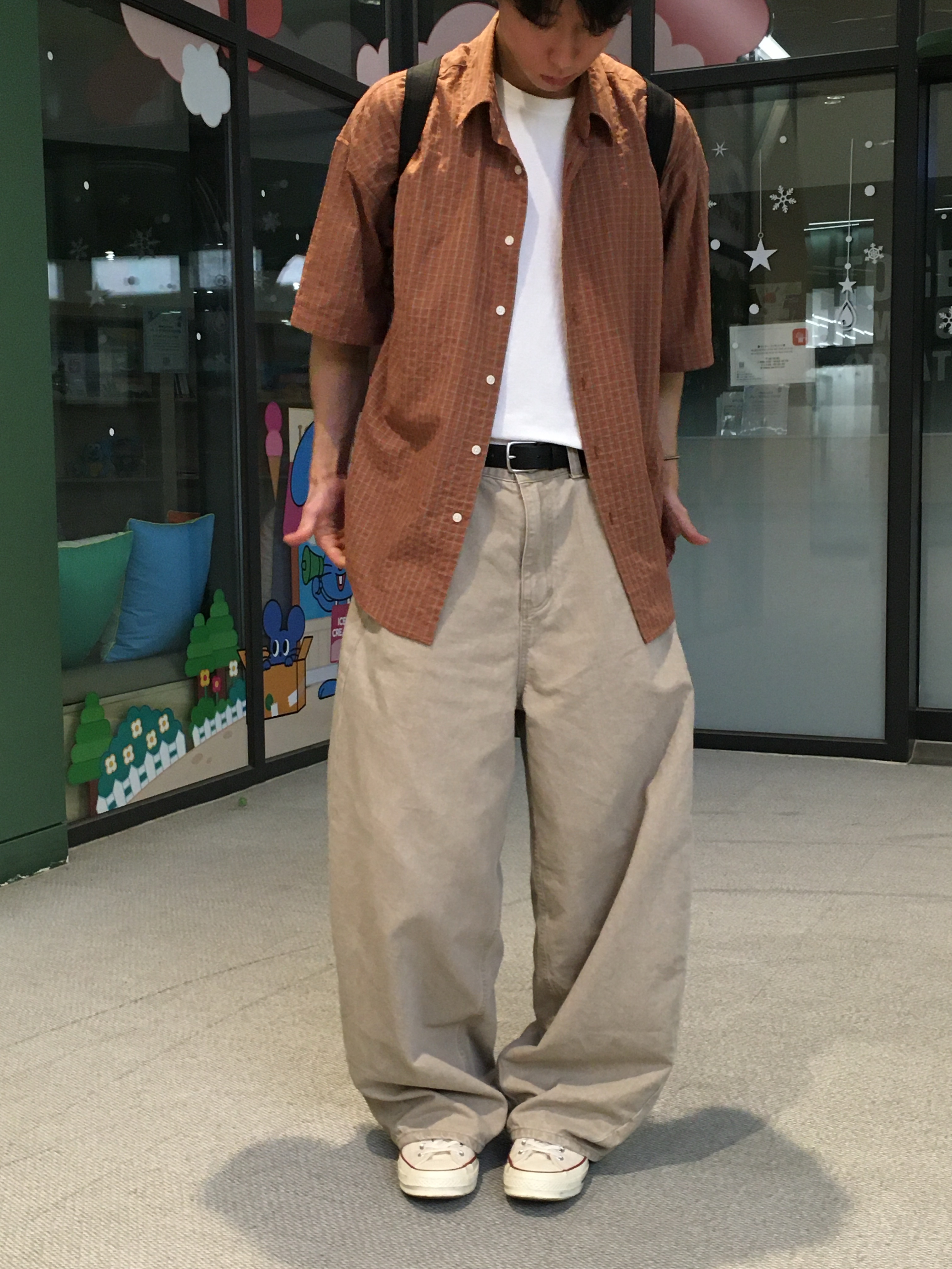 noun Wide Curved Denim Pants Sand Beige, Converse Chuck Taylor All Star Ox Natural Ivory 착용 스타일 - 6